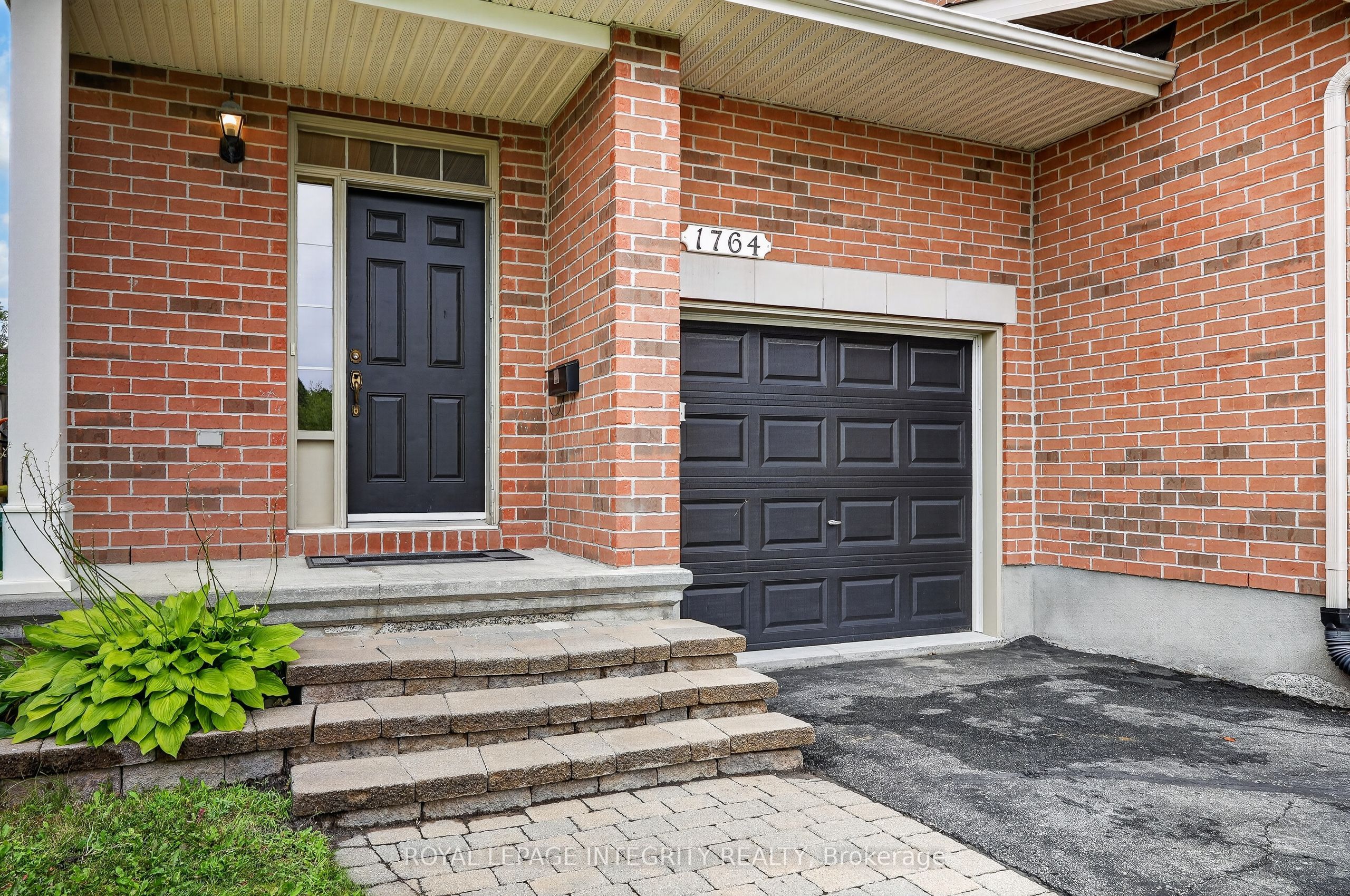 1764 Plainridge Crescent, Orleans - Cumberland and Area, ON K4A 0L9 photo 2
