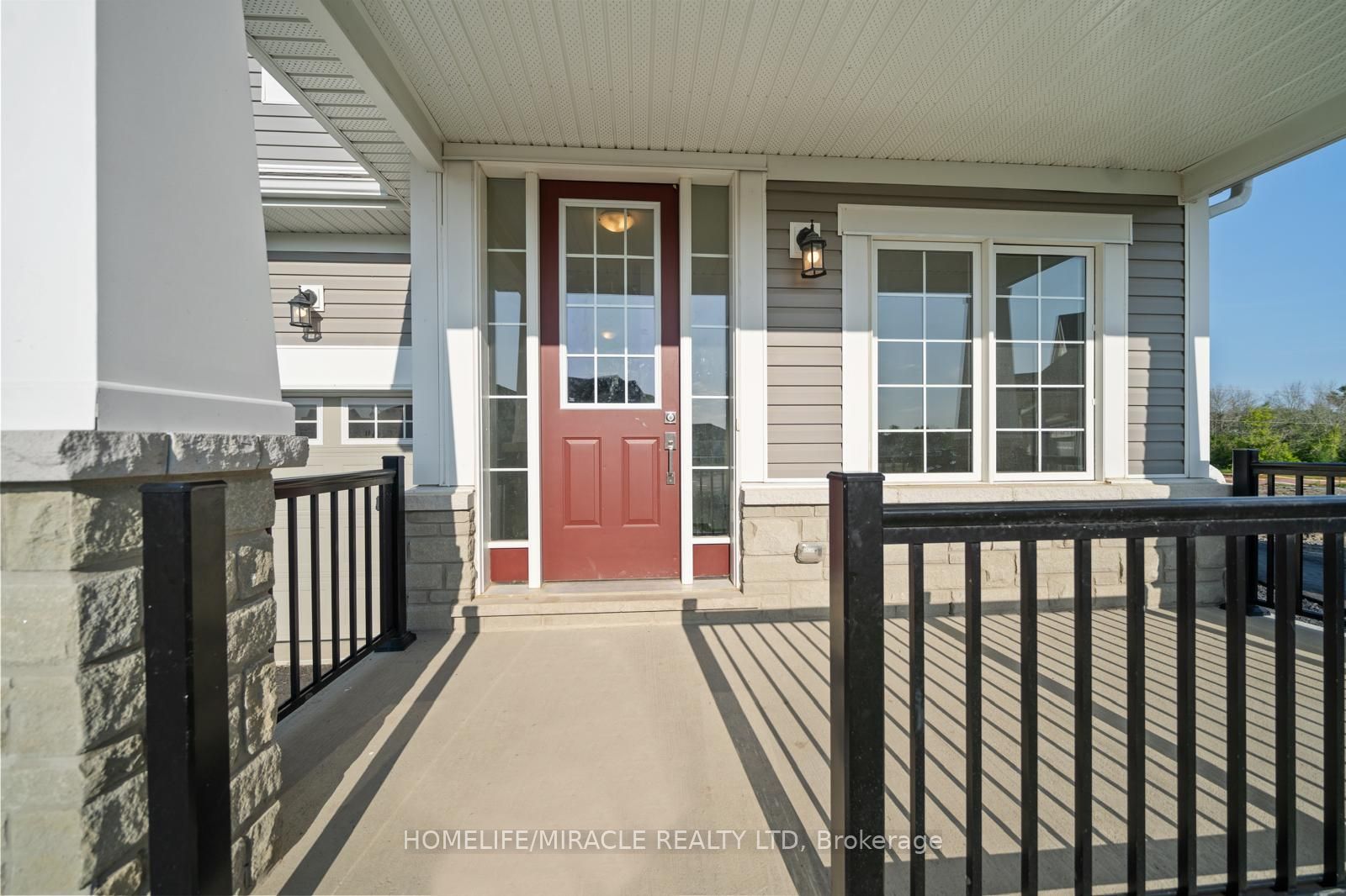 54 Oakmont Drive, Loyalist, ON K0H 1G0 photo 3