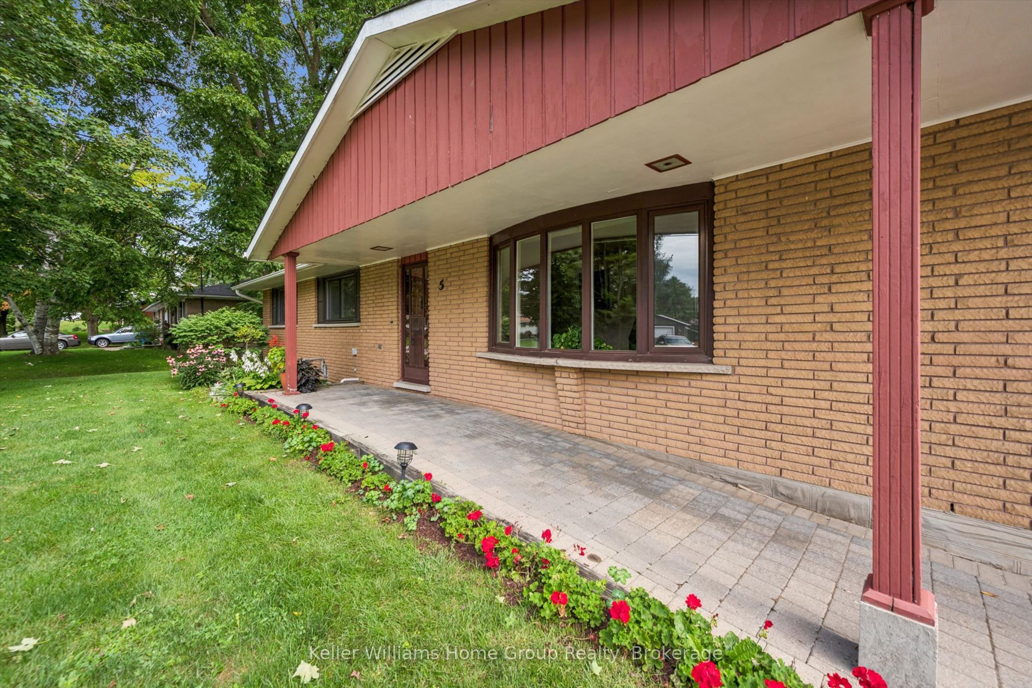 5 Cuthbert Street, Centre Wellington, ON N0B 1S0 photo 4