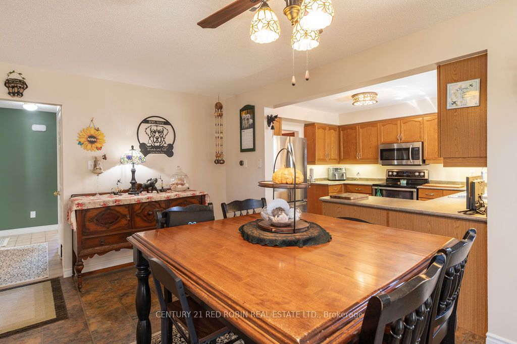 232 Thorne Drive, Strathroy-Caradoc, ON N7G 4C2 photo 4