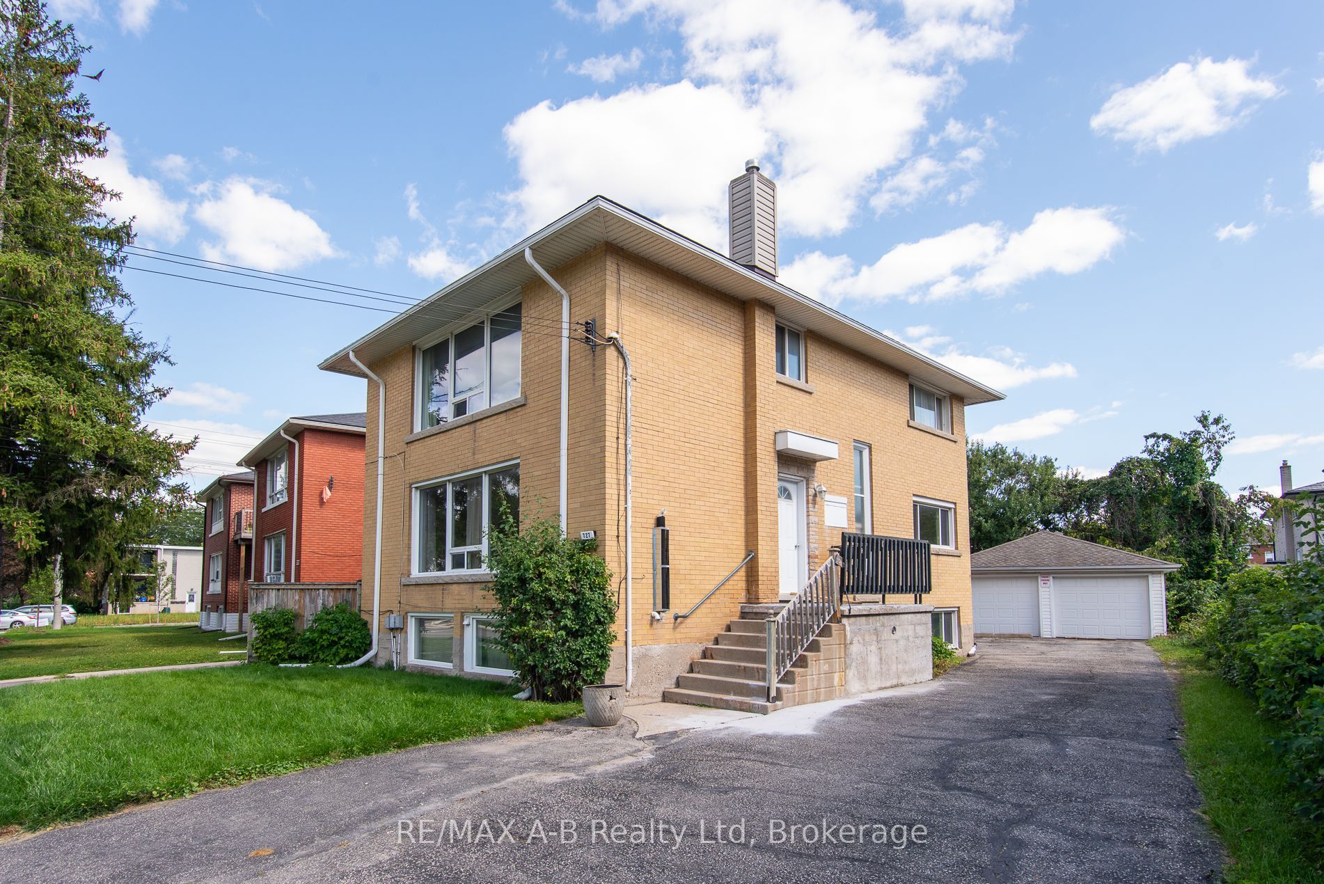 727 FREDERICK Street, Kitchener, ON N2B 2B3