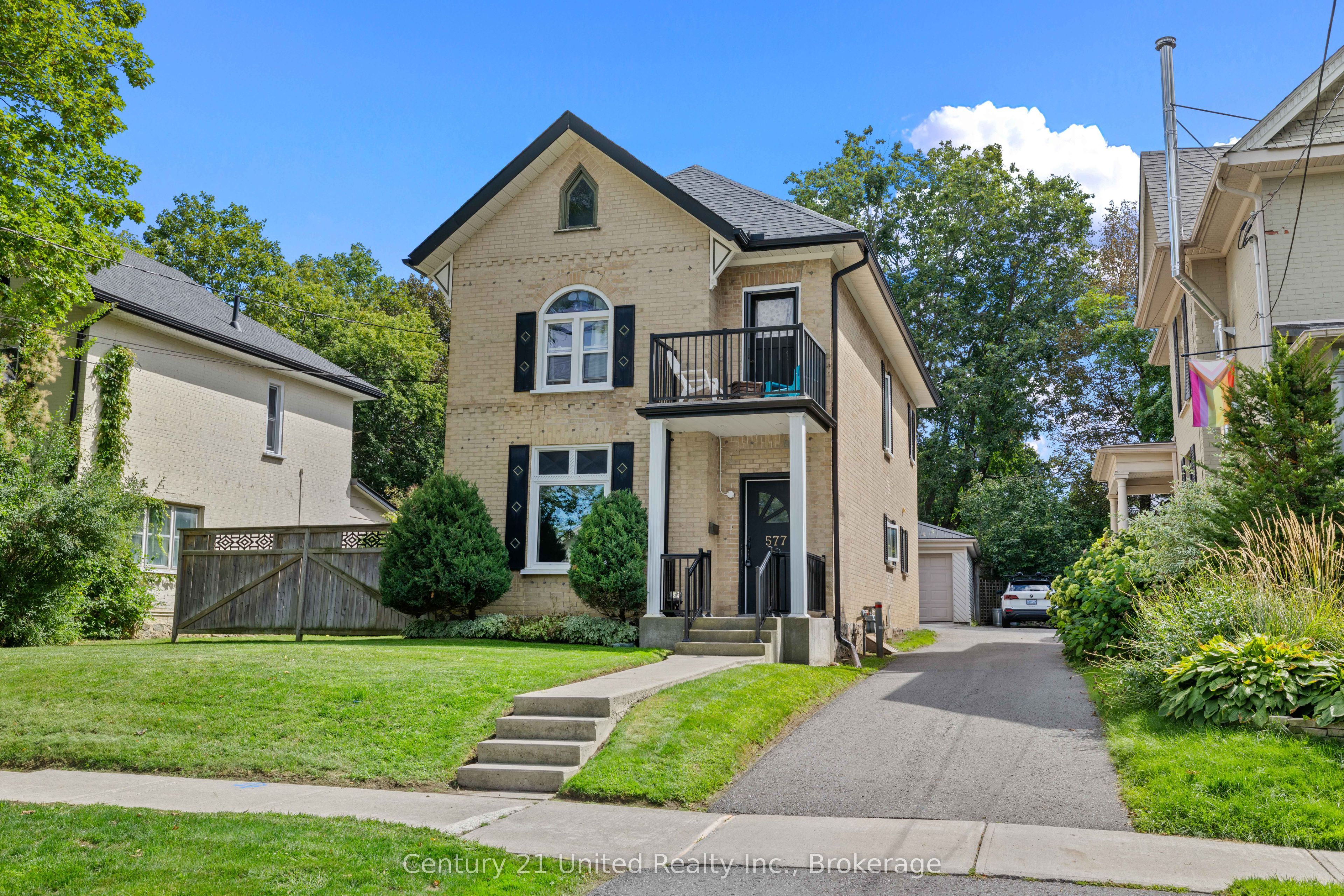 577 Homewood Avenue, Peterborough, ON K9J 4V9 photo 2