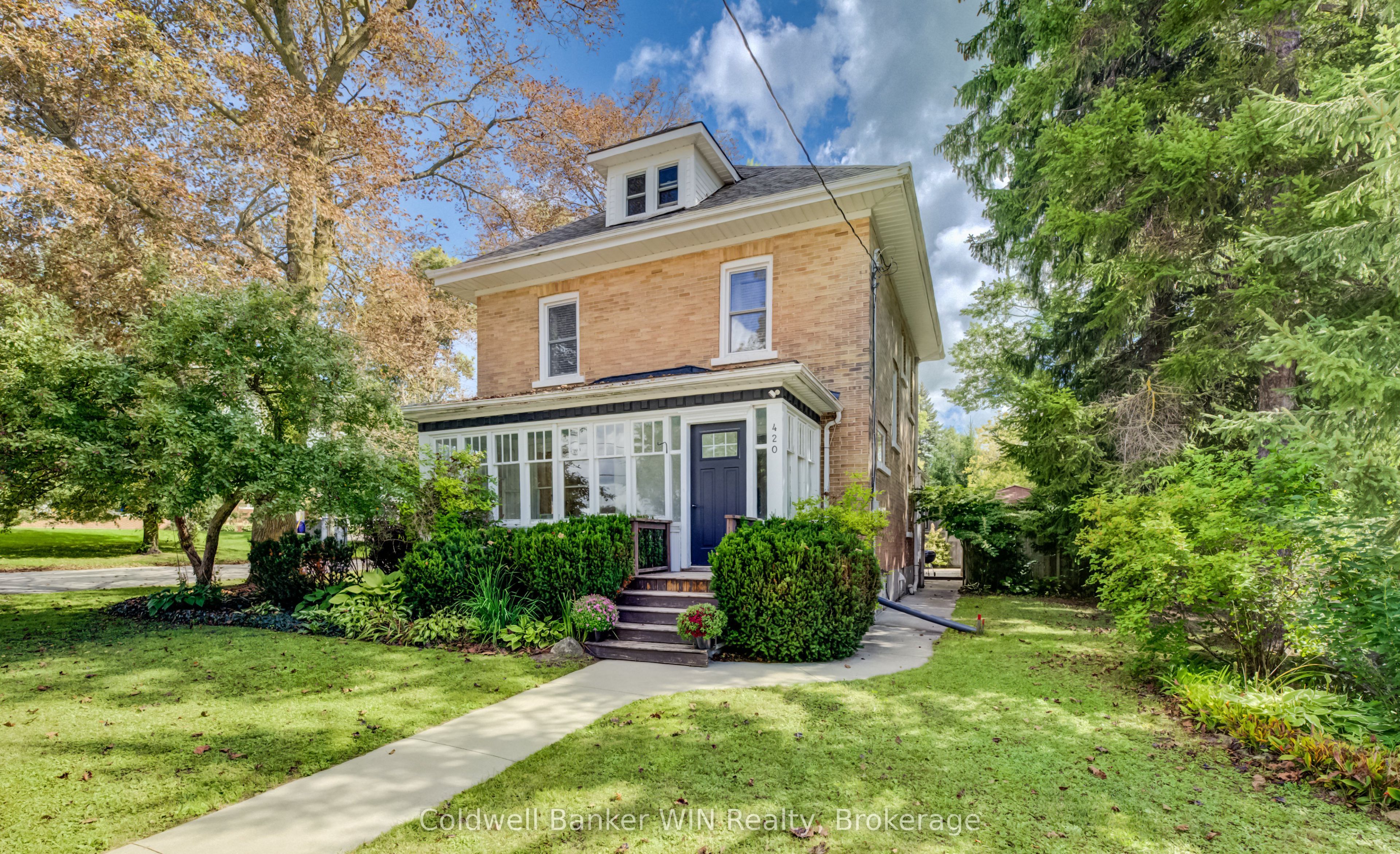 420 Parkside Drive, Wellington North, ON N0G 2L3