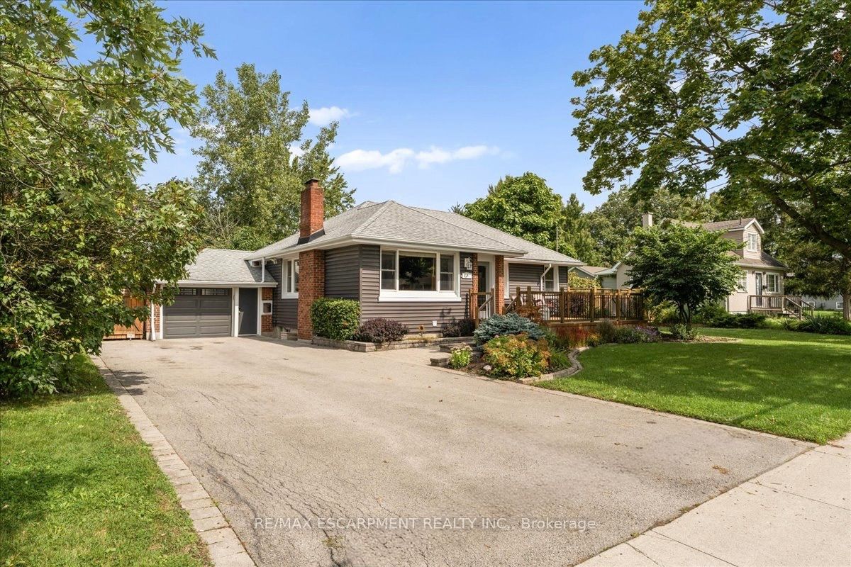 721 Broadway Street, Welland, ON L3C 5M6