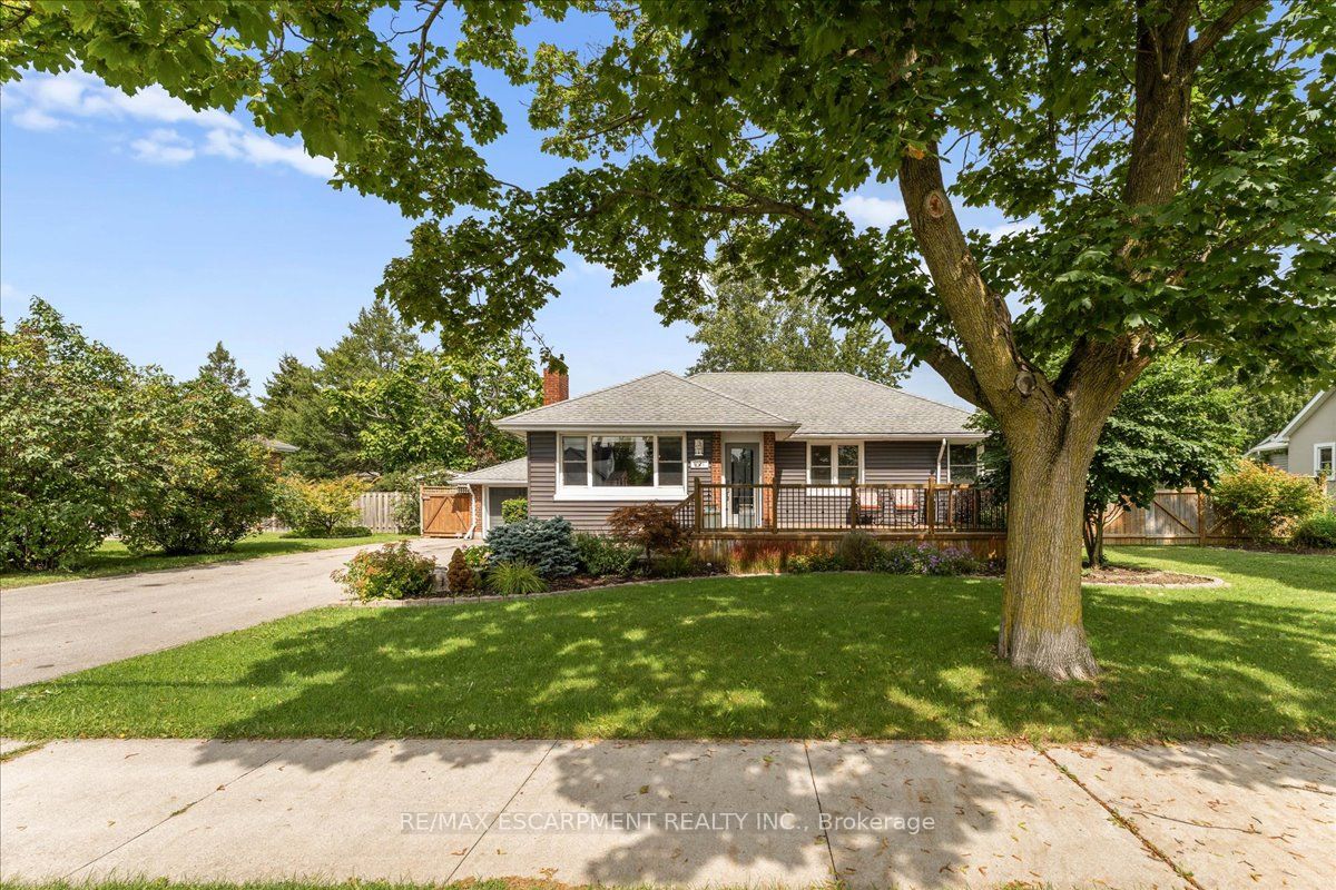 721 Broadway Street, Welland, ON L3C 5M6 photo 2