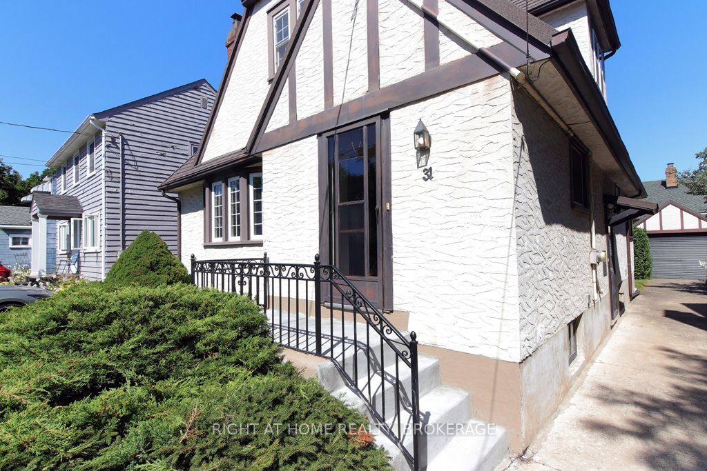 31 Stuart Avenue, St. Catharines, ON L2R 1M8 photo 2