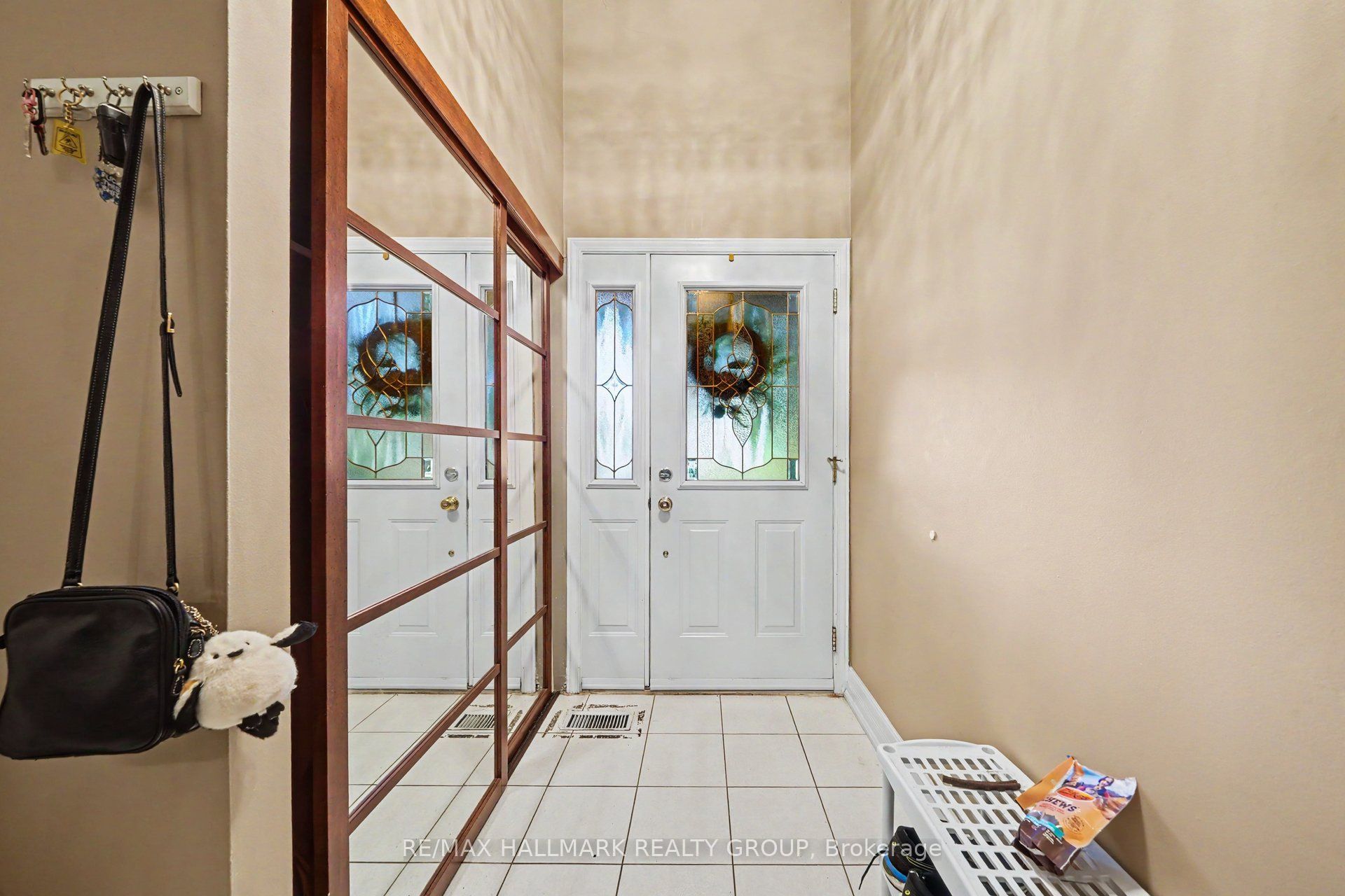 5 Lansfield Way, Tanglewood - Grenfell Glen - Pineglen, ON K2G 3V7 photo 4