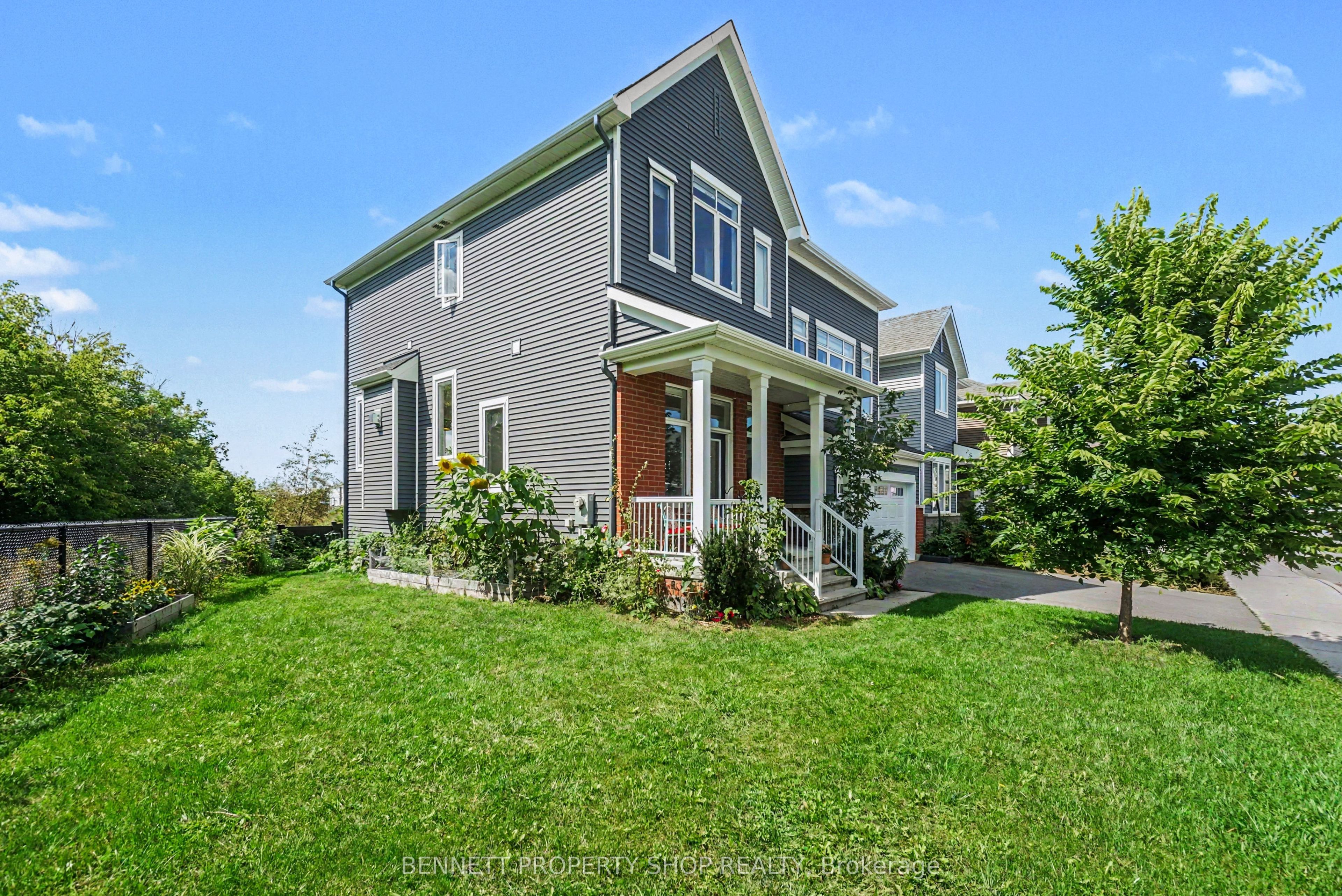 153 Point Prim Crescent, Barrhaven, ON K2J 6P8 photo 3