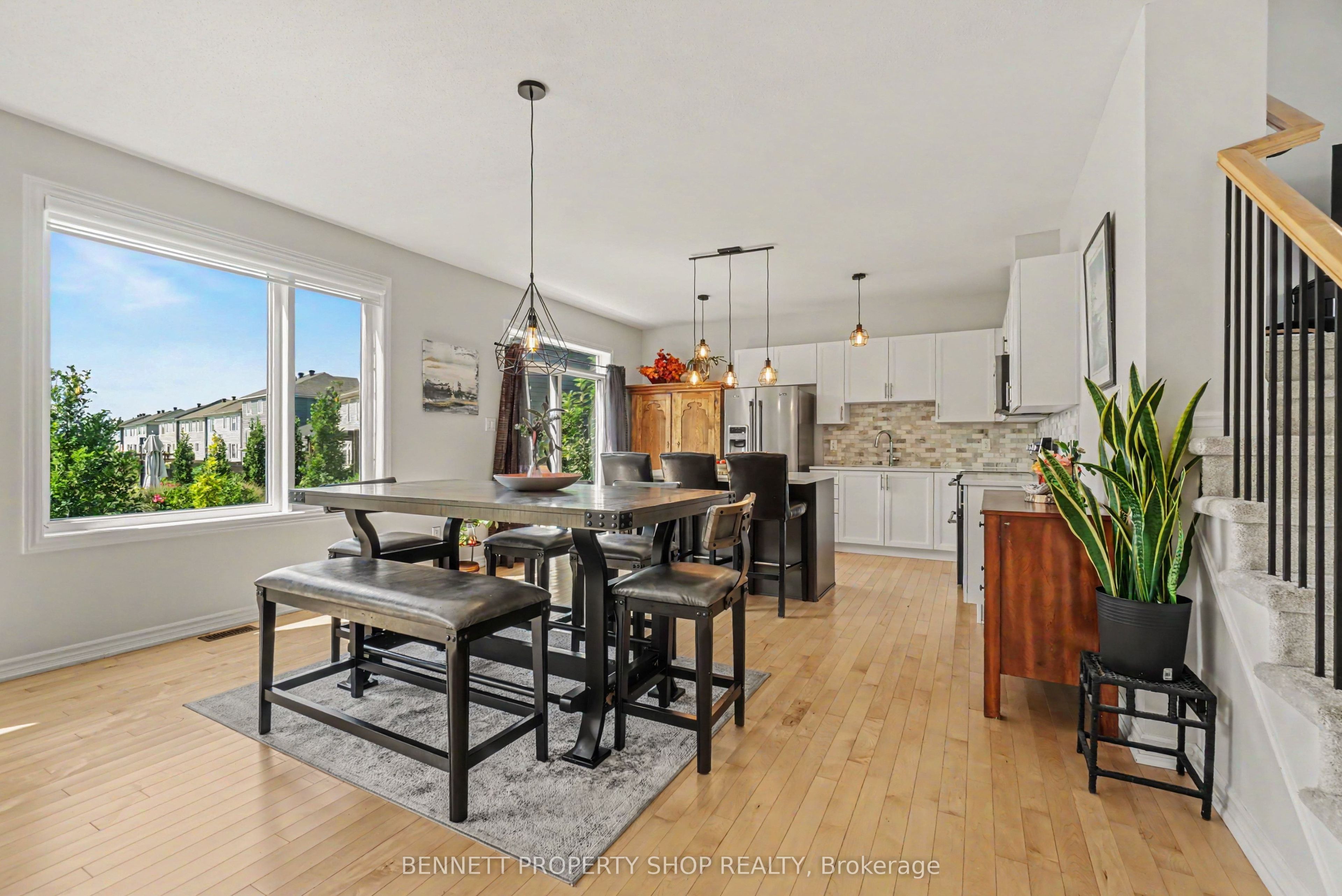 153 Point Prim Crescent, Barrhaven, ON K2J 6P8 photo 4