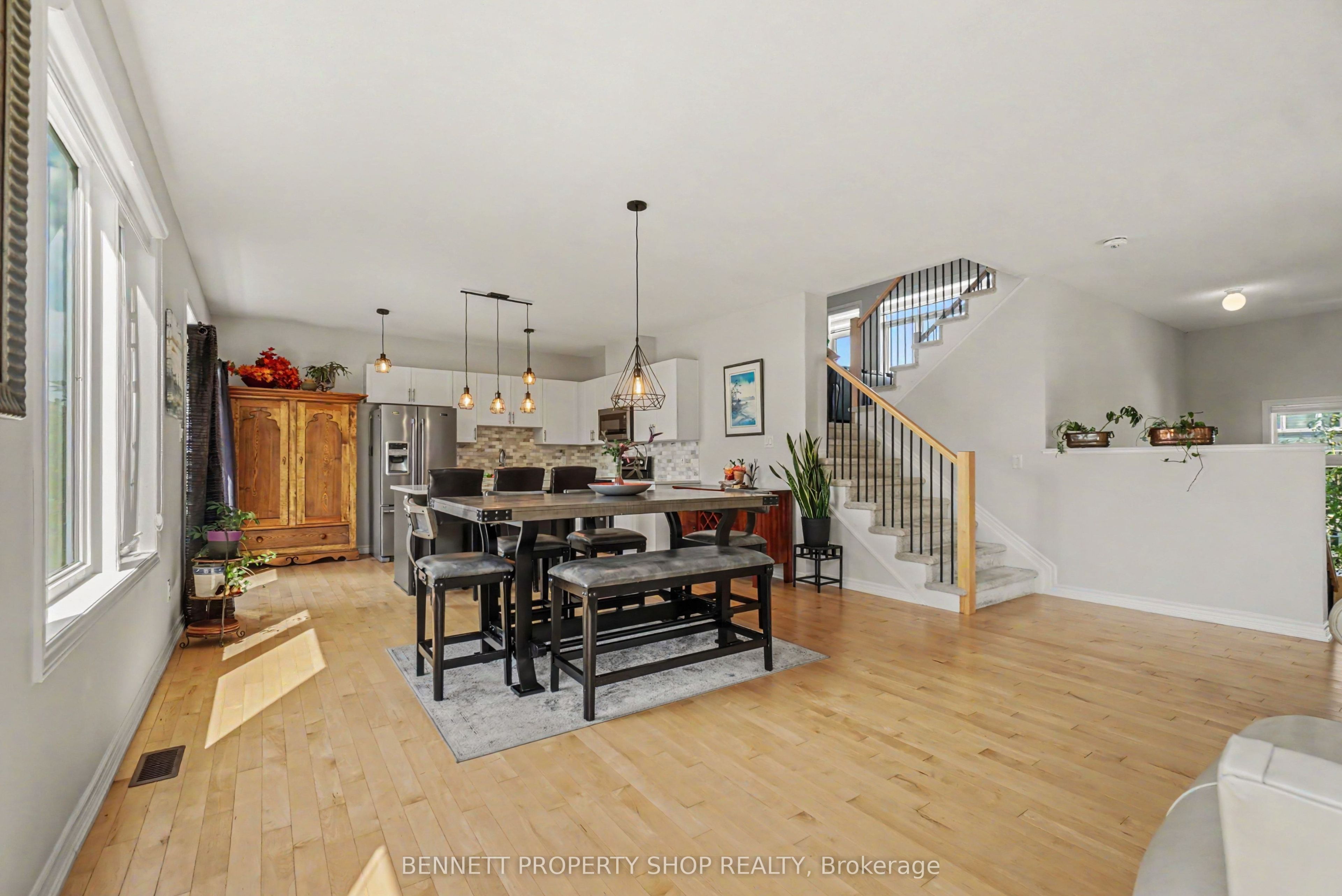 153 Point Prim Crescent, Barrhaven, ON K2J 6P8 photo 5