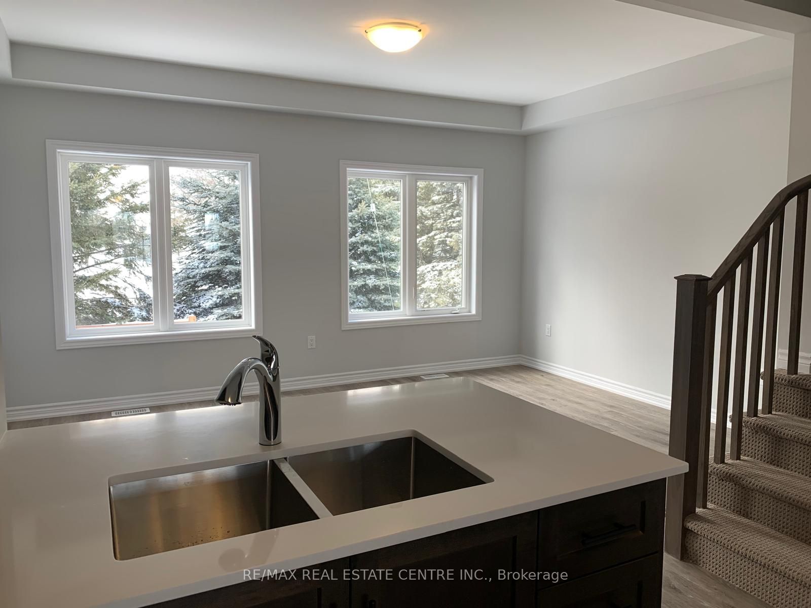 124 Compass Trail 35, Cambridge, ON N2E 0E3 photo 4