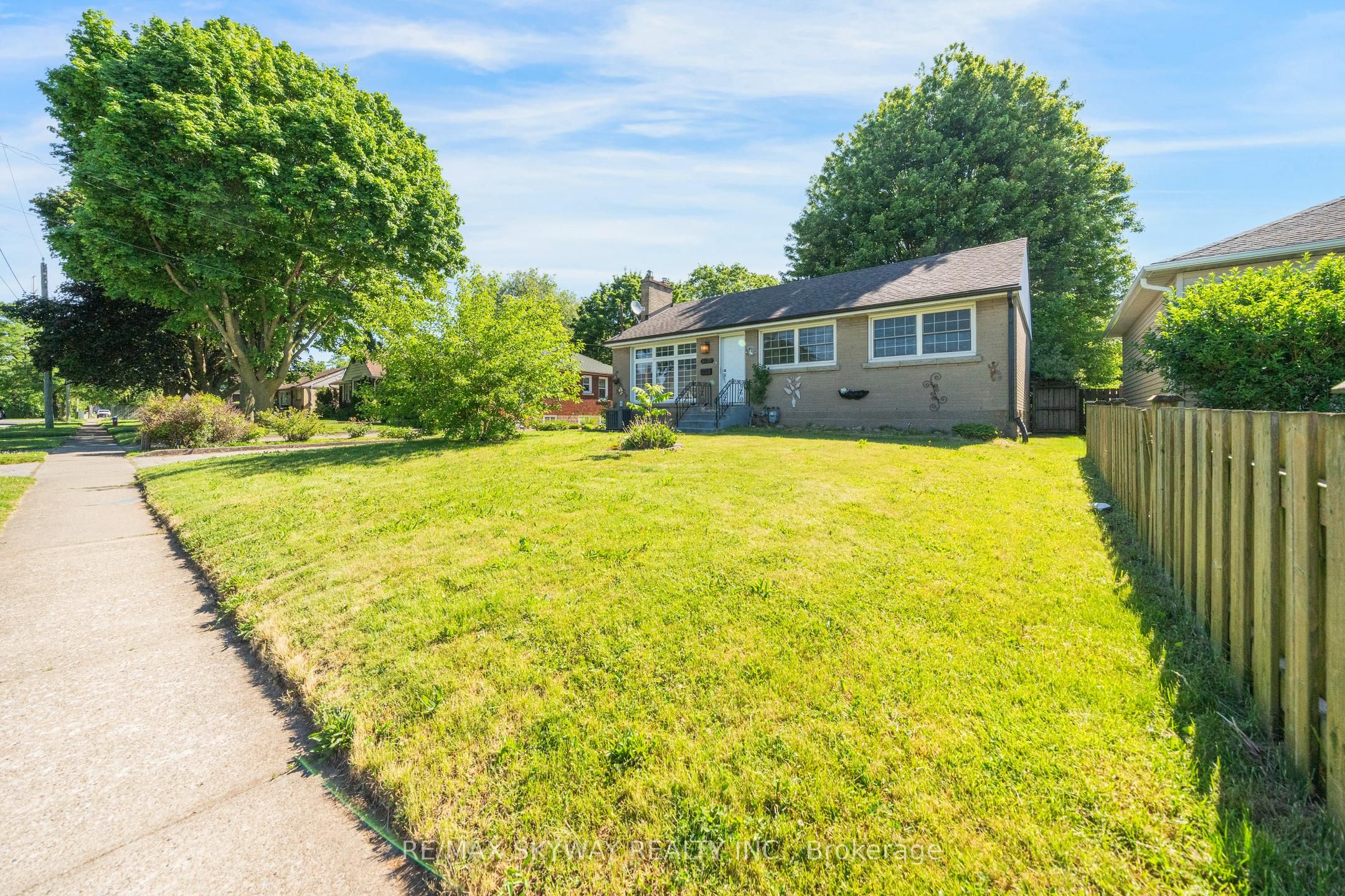 6604 Locus Avenue, Niagara Falls, ON L2G 4K7 photo 3