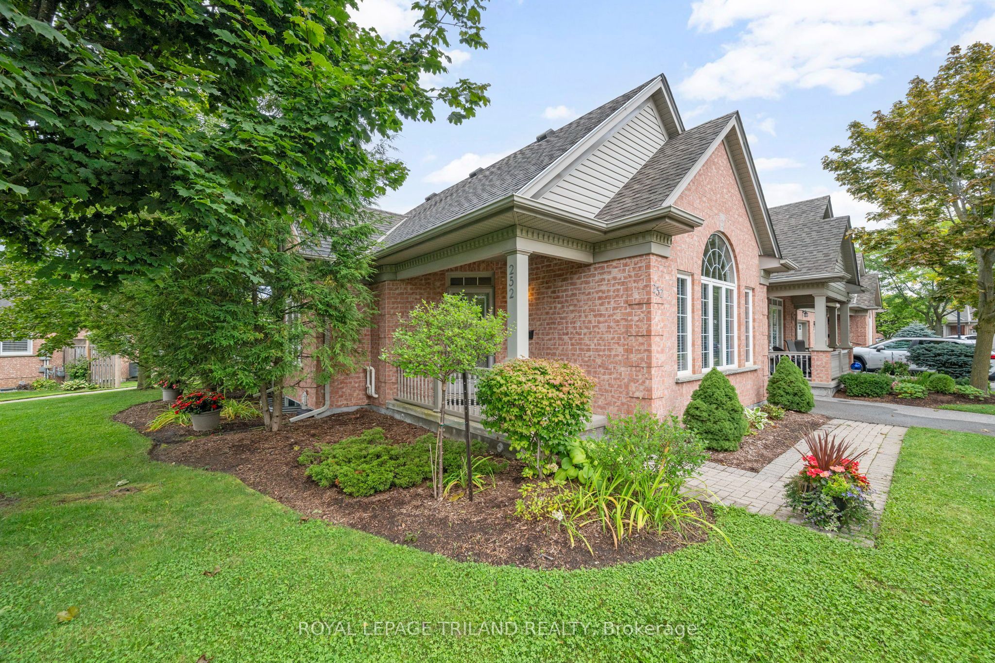 2025 Meadowgate Boulevard 252, London South, ON N6M 1K9 photo 5