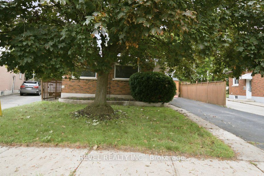 115 Tenth Avenue, Brantford, ON N3S 1G5 photo 3