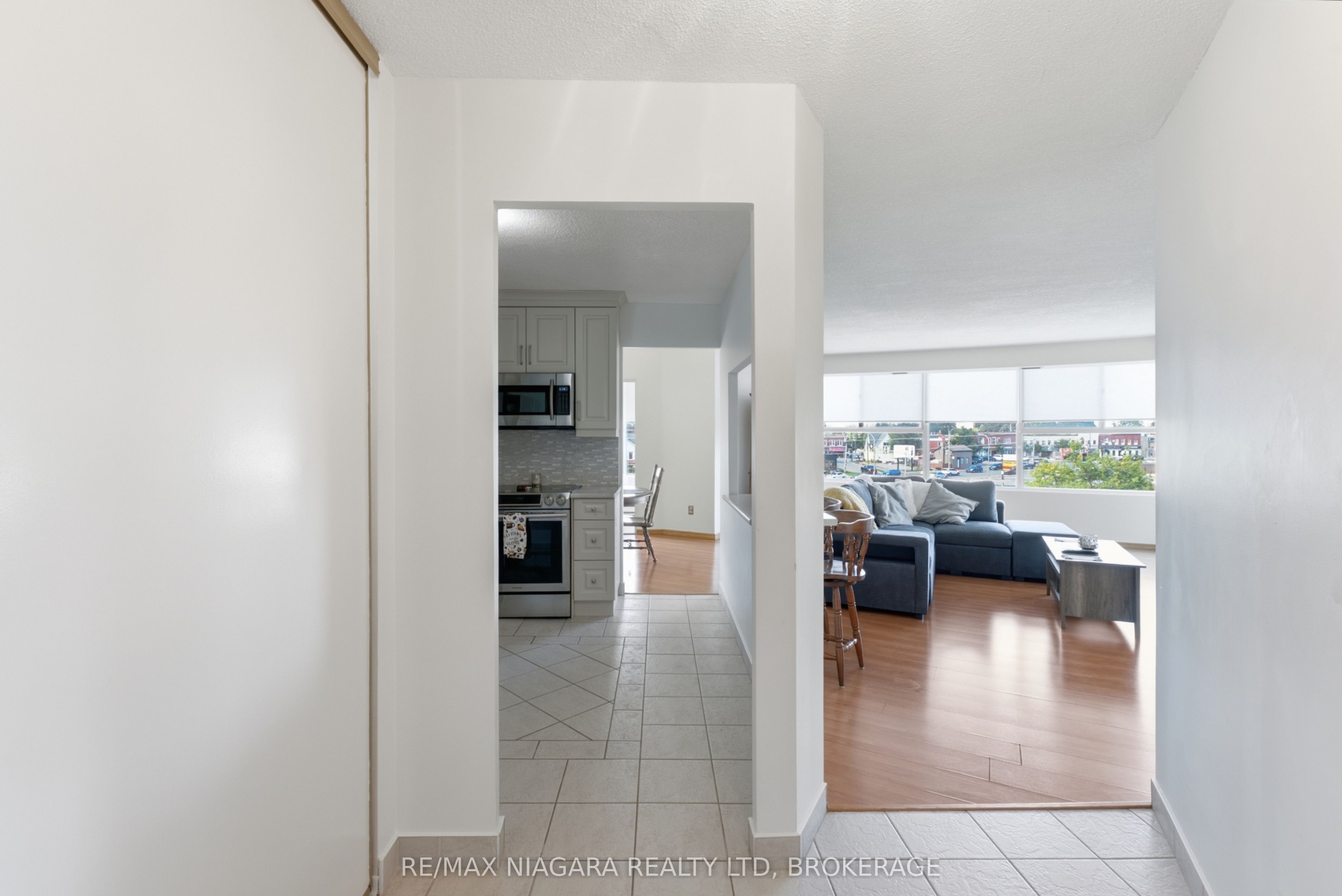 7 Gale Crescent 411, St. Catharines, ON L2R 7M8 photo 5
