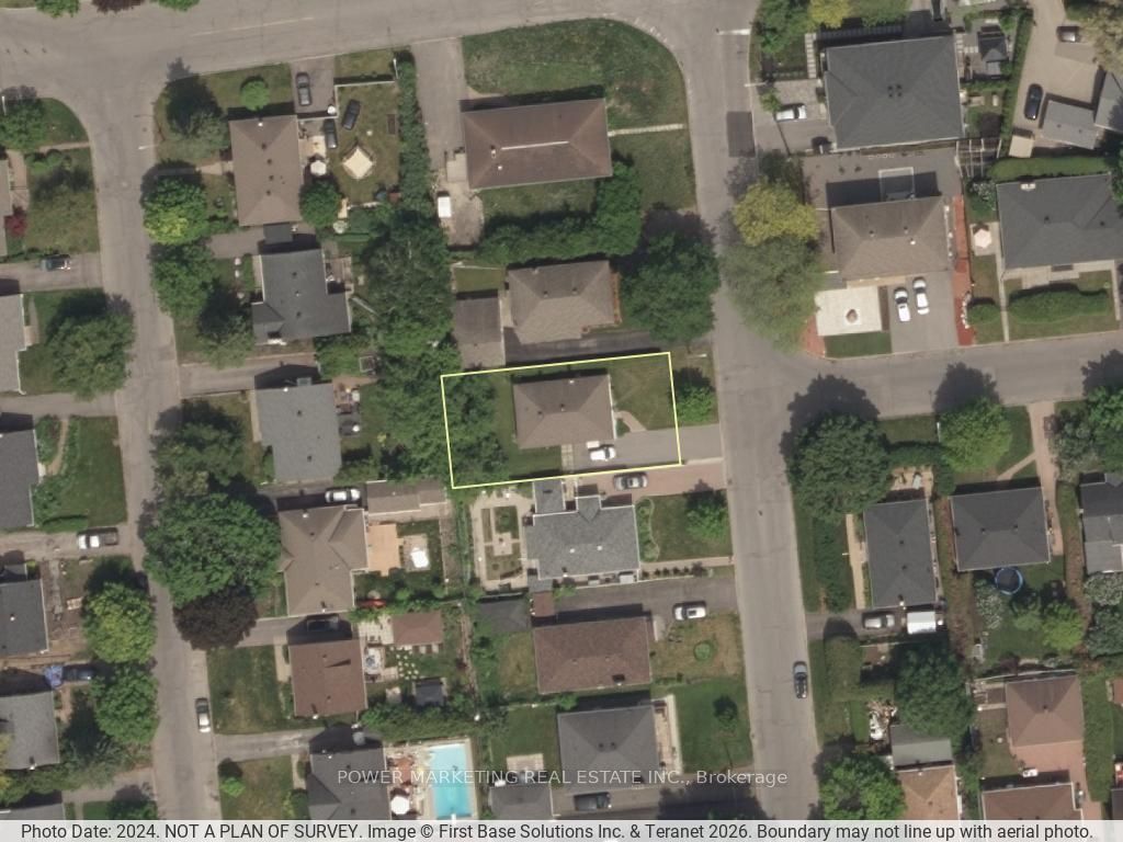 944 Eve Street, Overbrook - Castleheights and Area, ON K1K 3R4