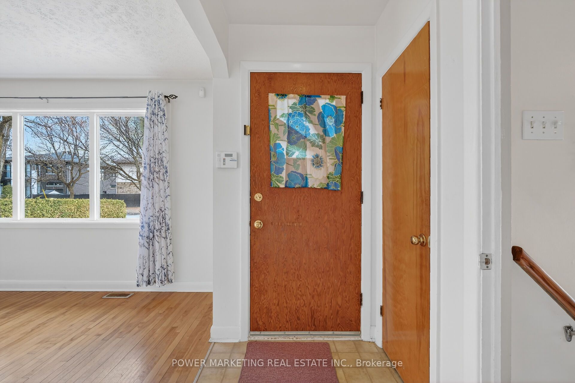 944 Eve Street, Overbrook - Castleheights and Area, ON K1K 3R4 photo 4