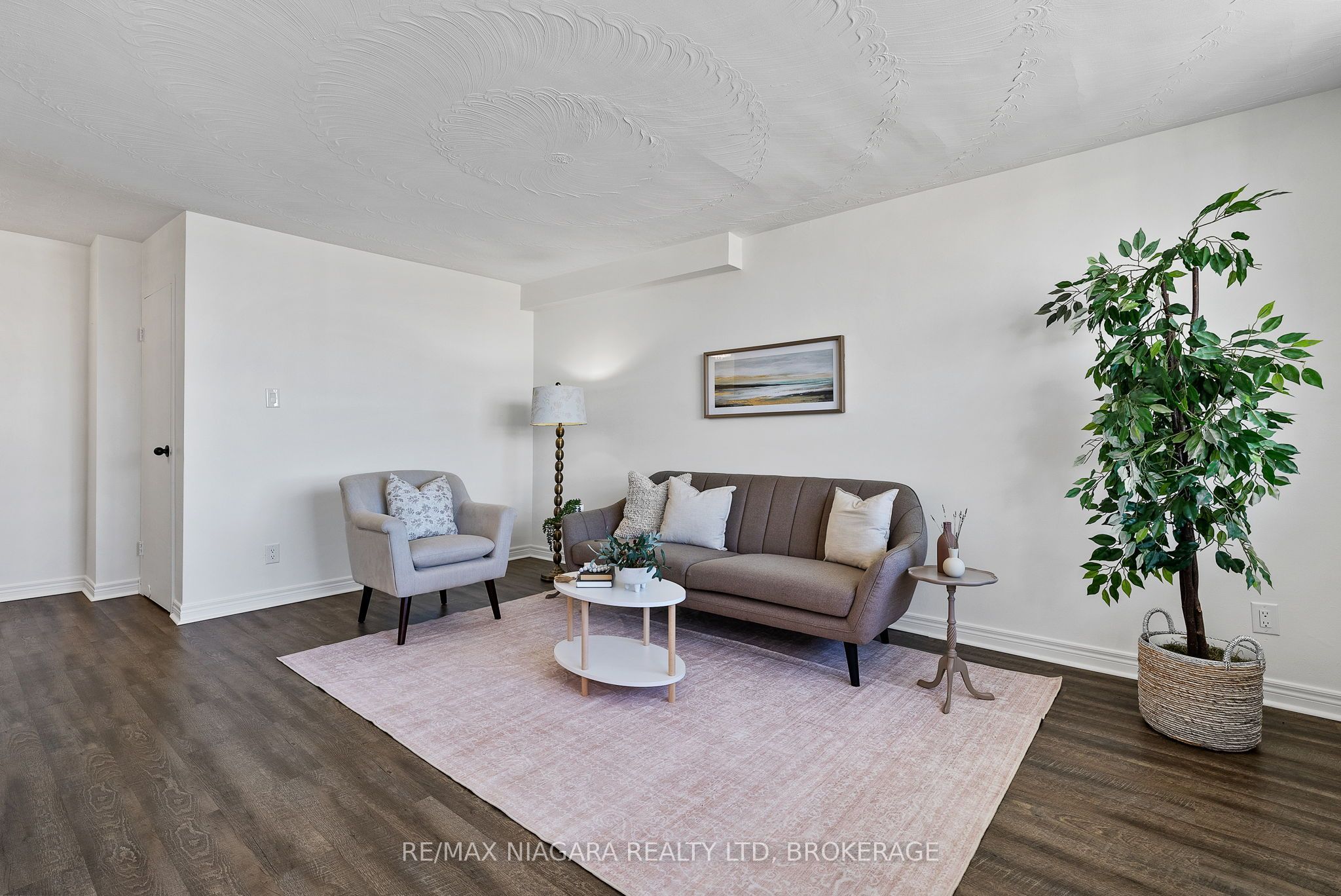 359 Geneva Street 1002, St. Catharines, ON L2N 2G5 photo 5
