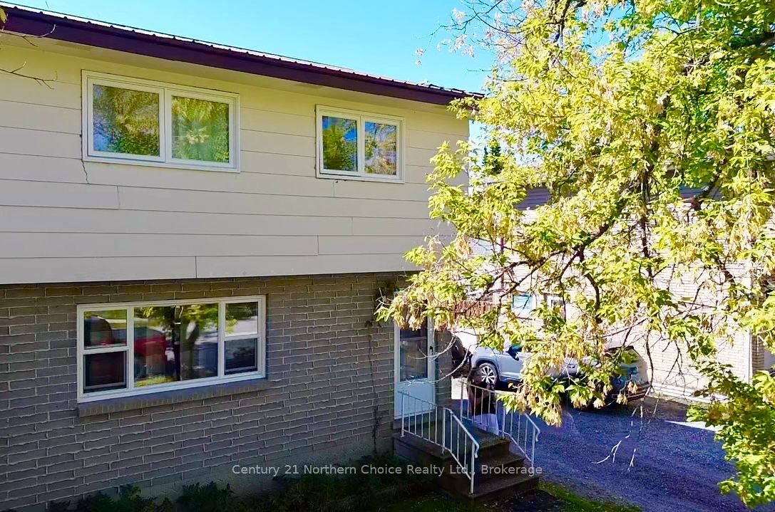 154 Parkdale Road, Dryden, ON P8N 1S2