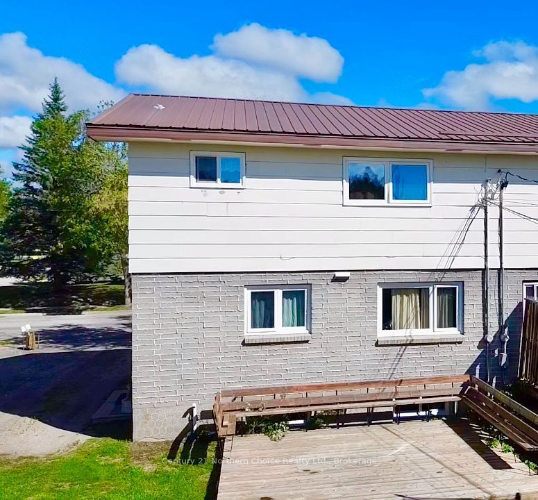154 Parkdale Road, Dryden, ON P8N 1S2 photo 2
