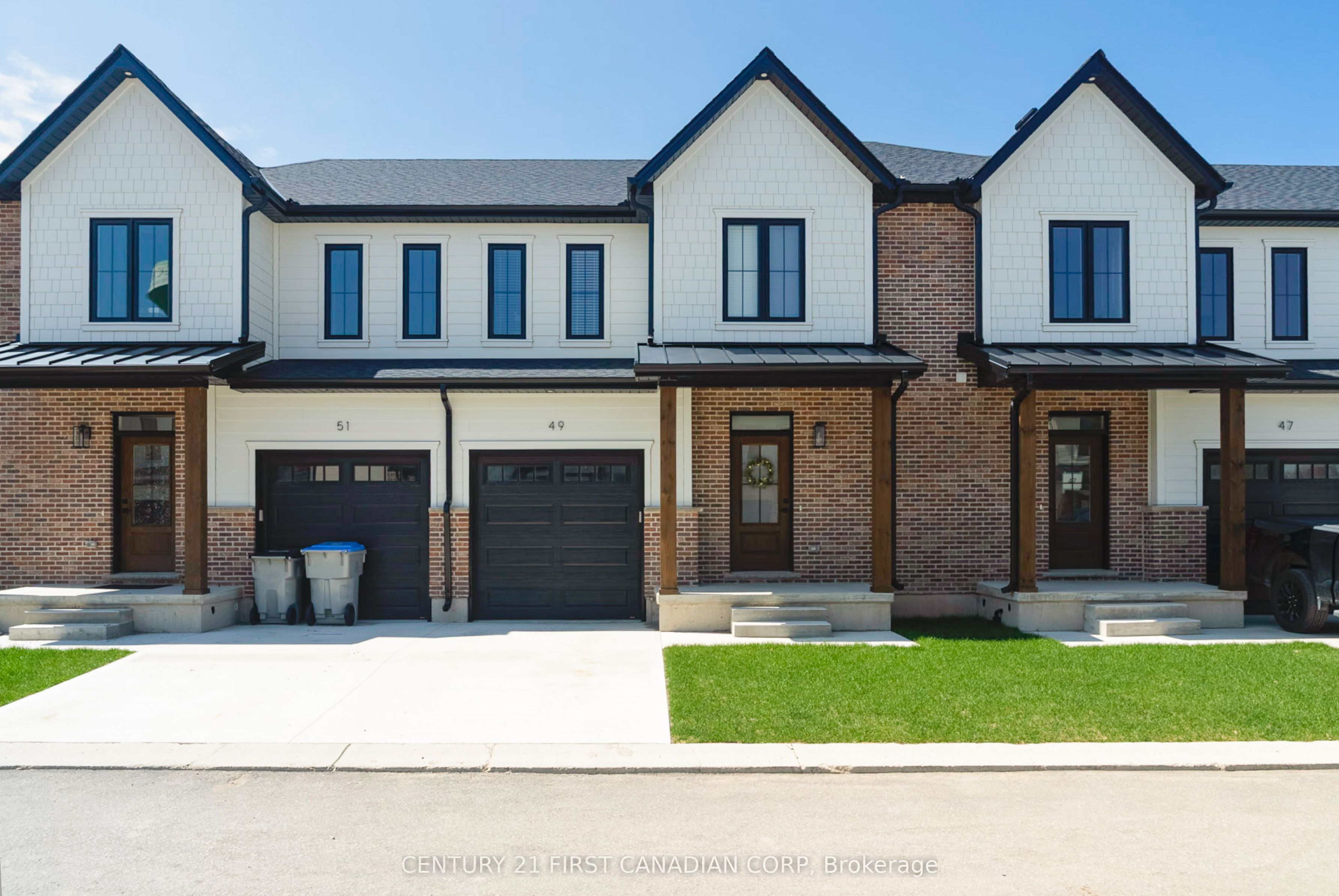 147 Scotts Drive 10 (15), Lucan Biddulph, ON N0M 2J0 photo 2