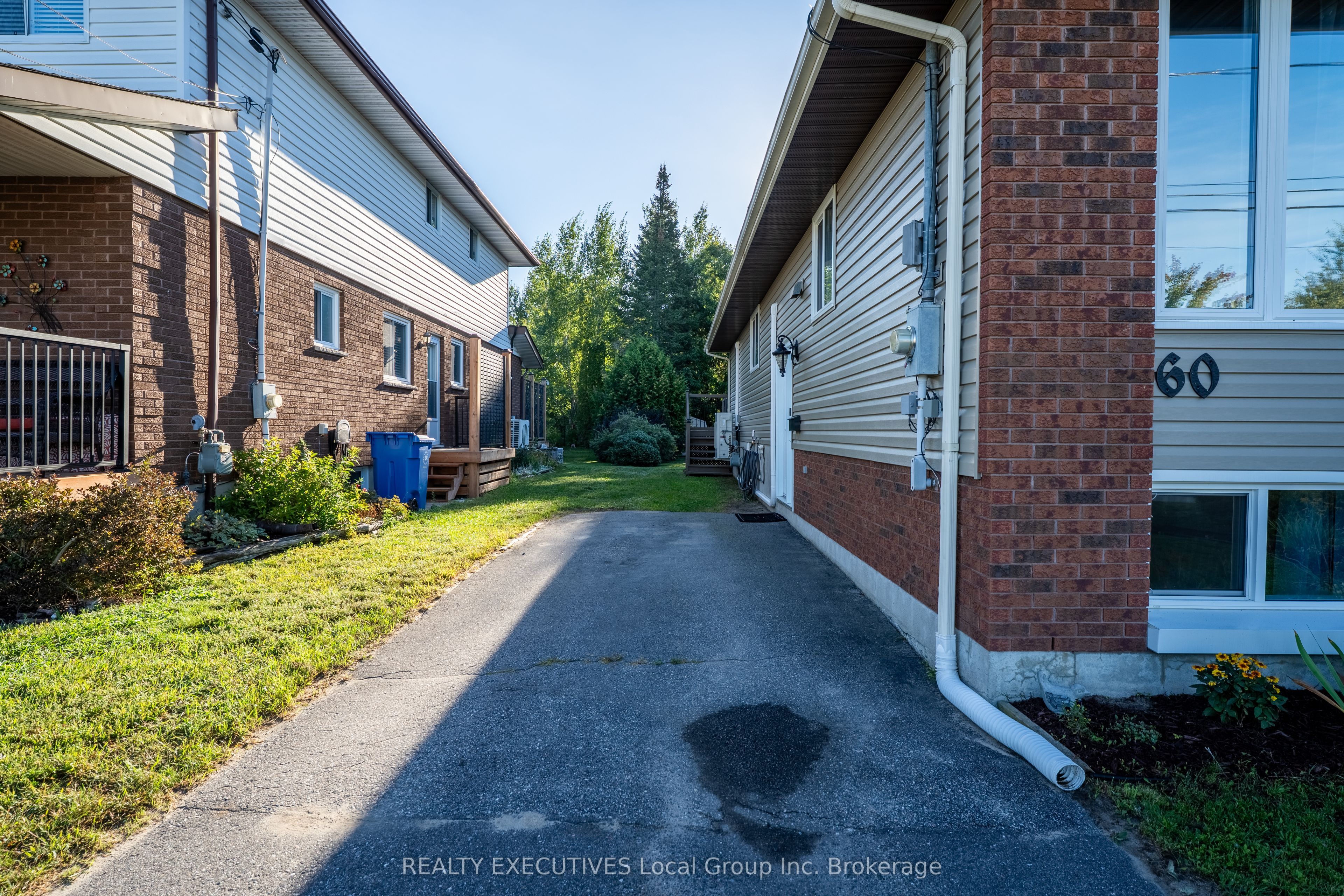 60 Greenhill Avenue, North Bay, ON P1C 1H8 photo 4