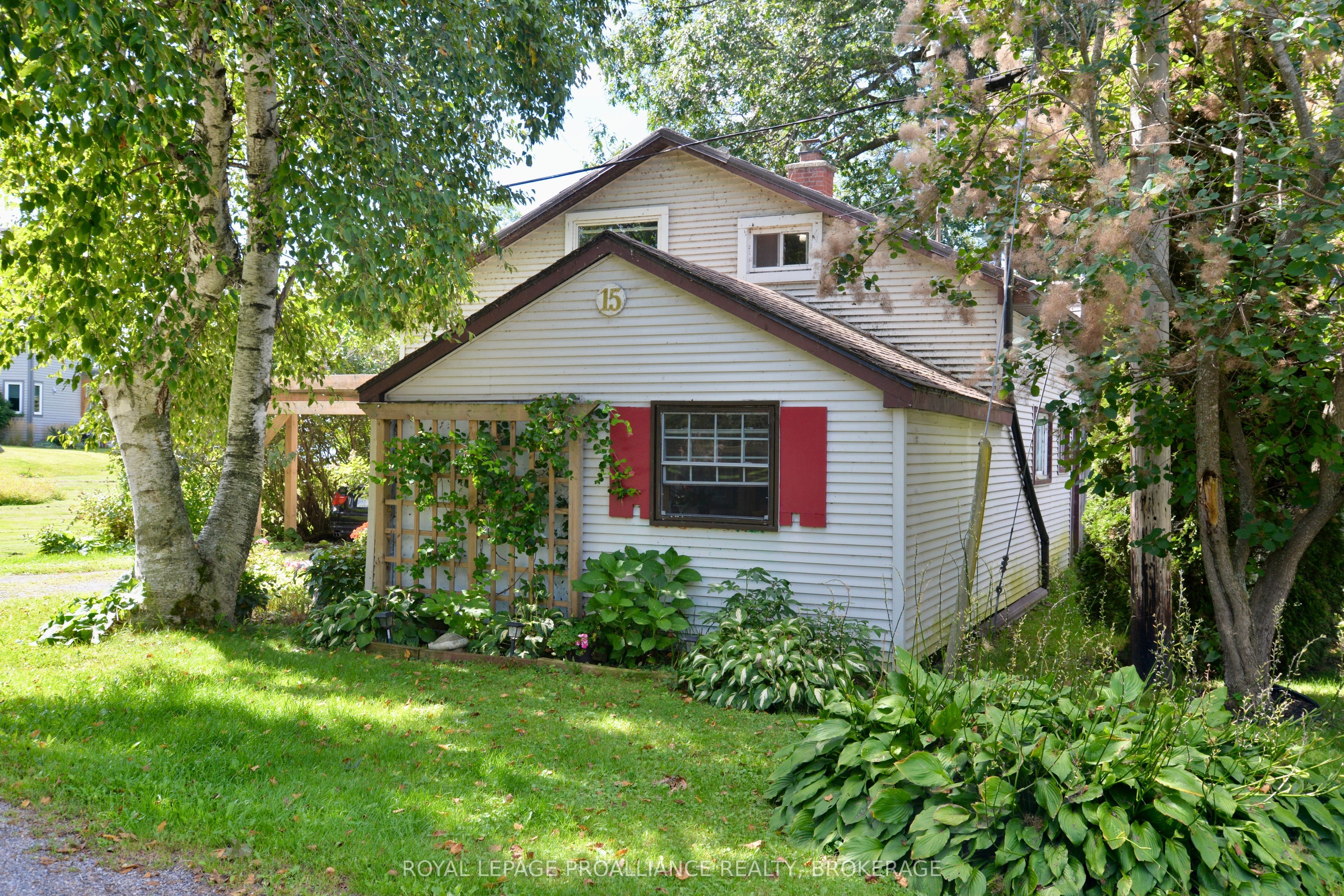 15 Sturtivans Lane, Front of Leeds & Seeleys Bay, ON K7G 2V4