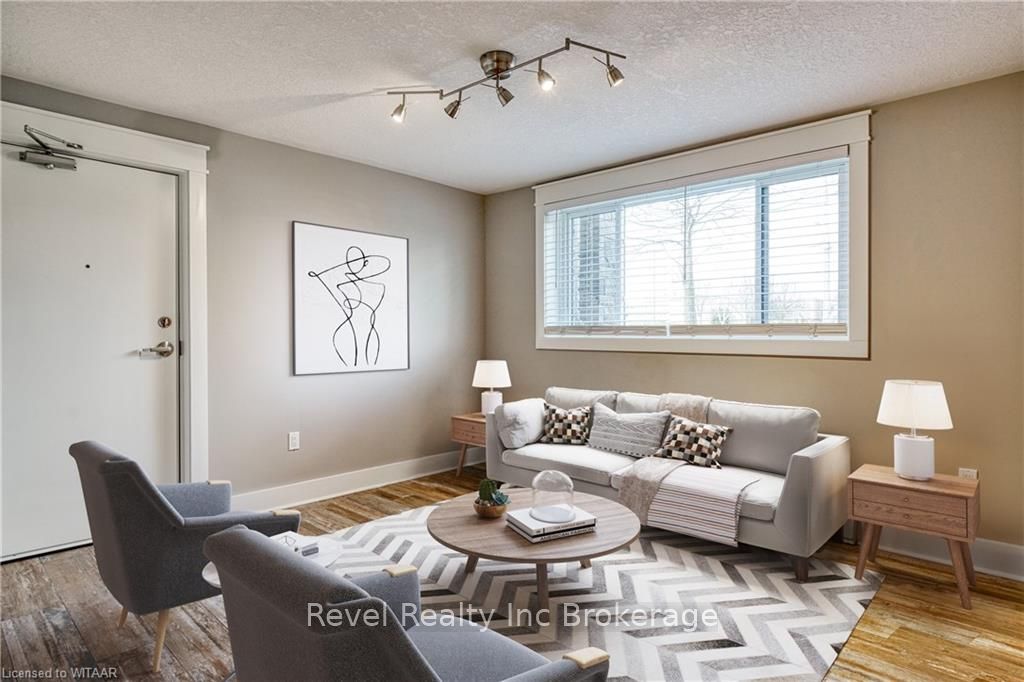 226 CLARKE Street N 4, Woodstock, ON N4S 7M7
