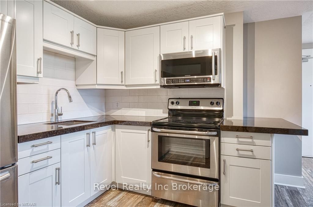 226 CLARKE Street N 4, Woodstock, ON N4S 7M7 photo 5