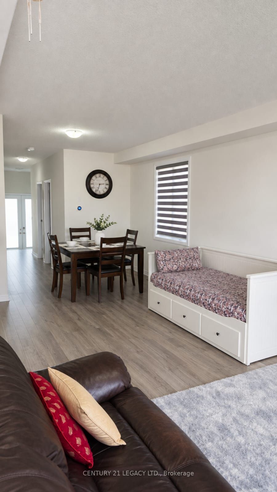 19 LANGRIDGE Way, Cambridge, ON N1S 0E3 photo 4