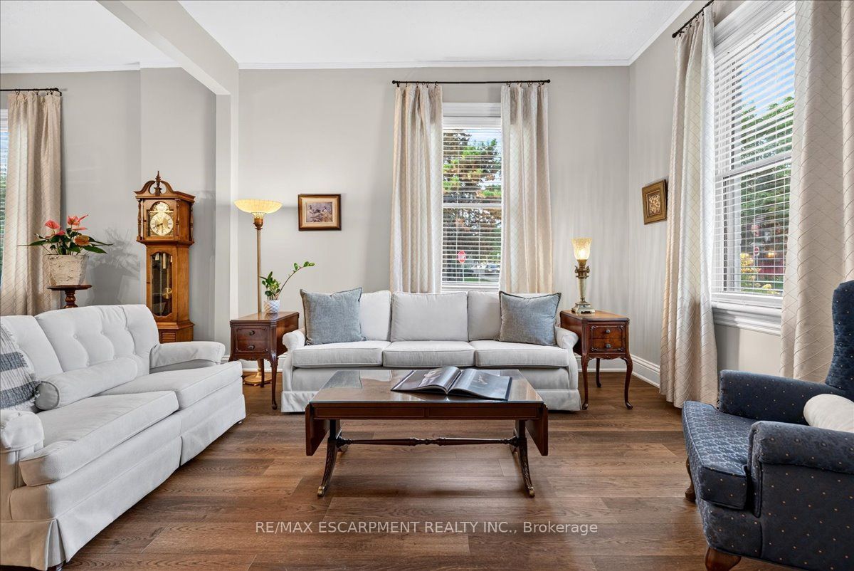 139 Queen Street S, Hamilton, ON L8P 3S3 photo 5