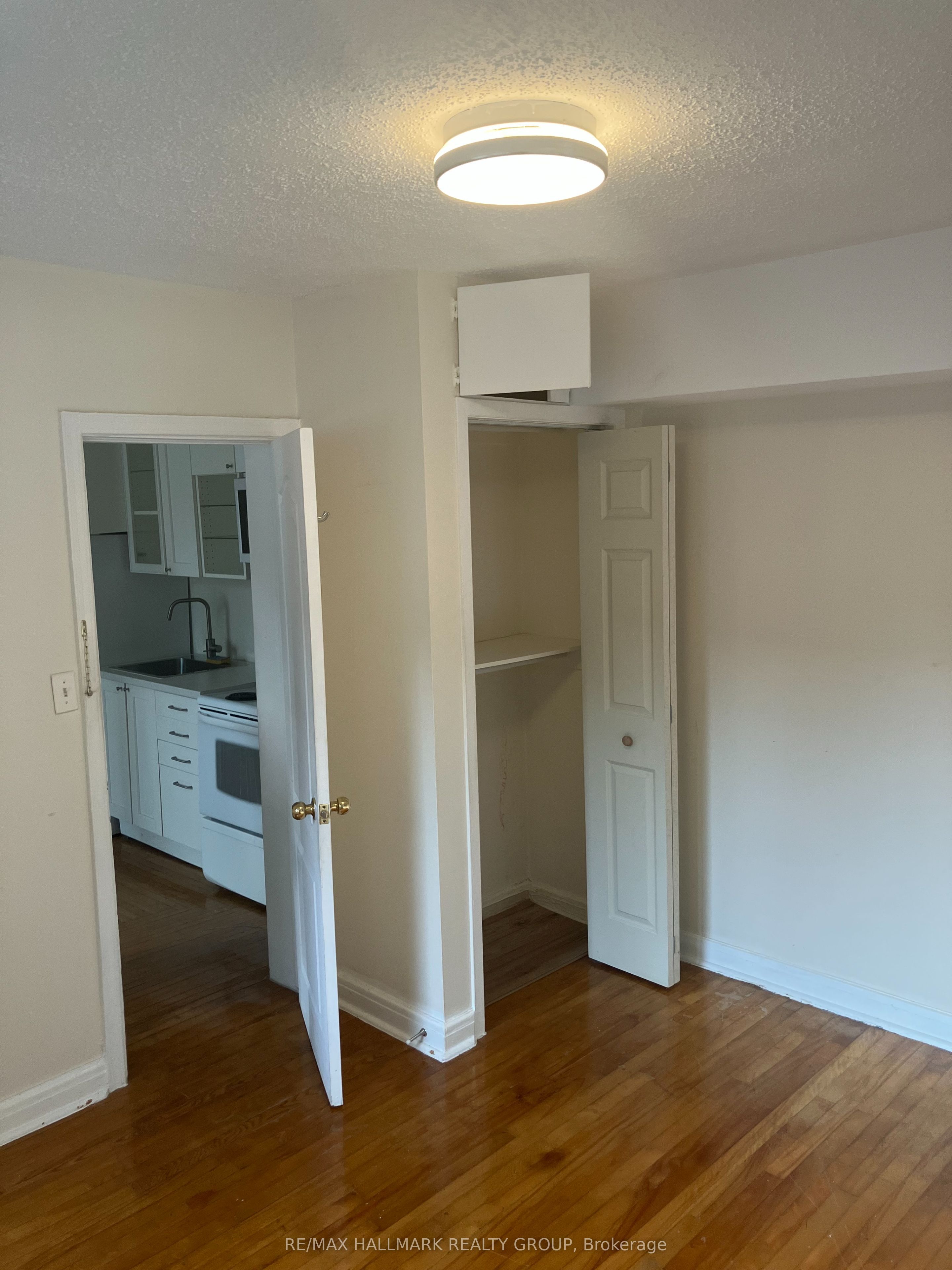 257 Bronson Avenue 1, Ottawa Centre, ON K1R 6H6 photo 4