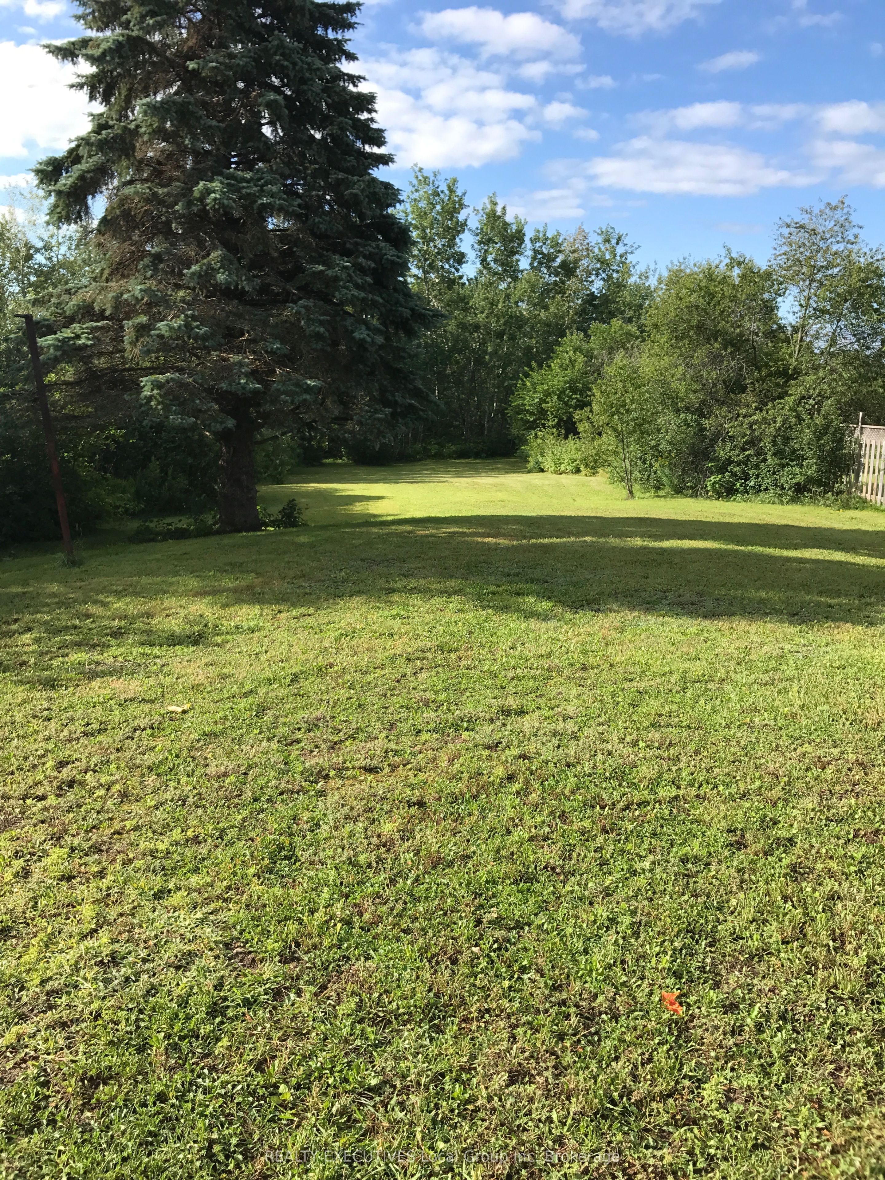 251 Cedar Heights Road W, North Bay, ON P1B 8G3 photo 3