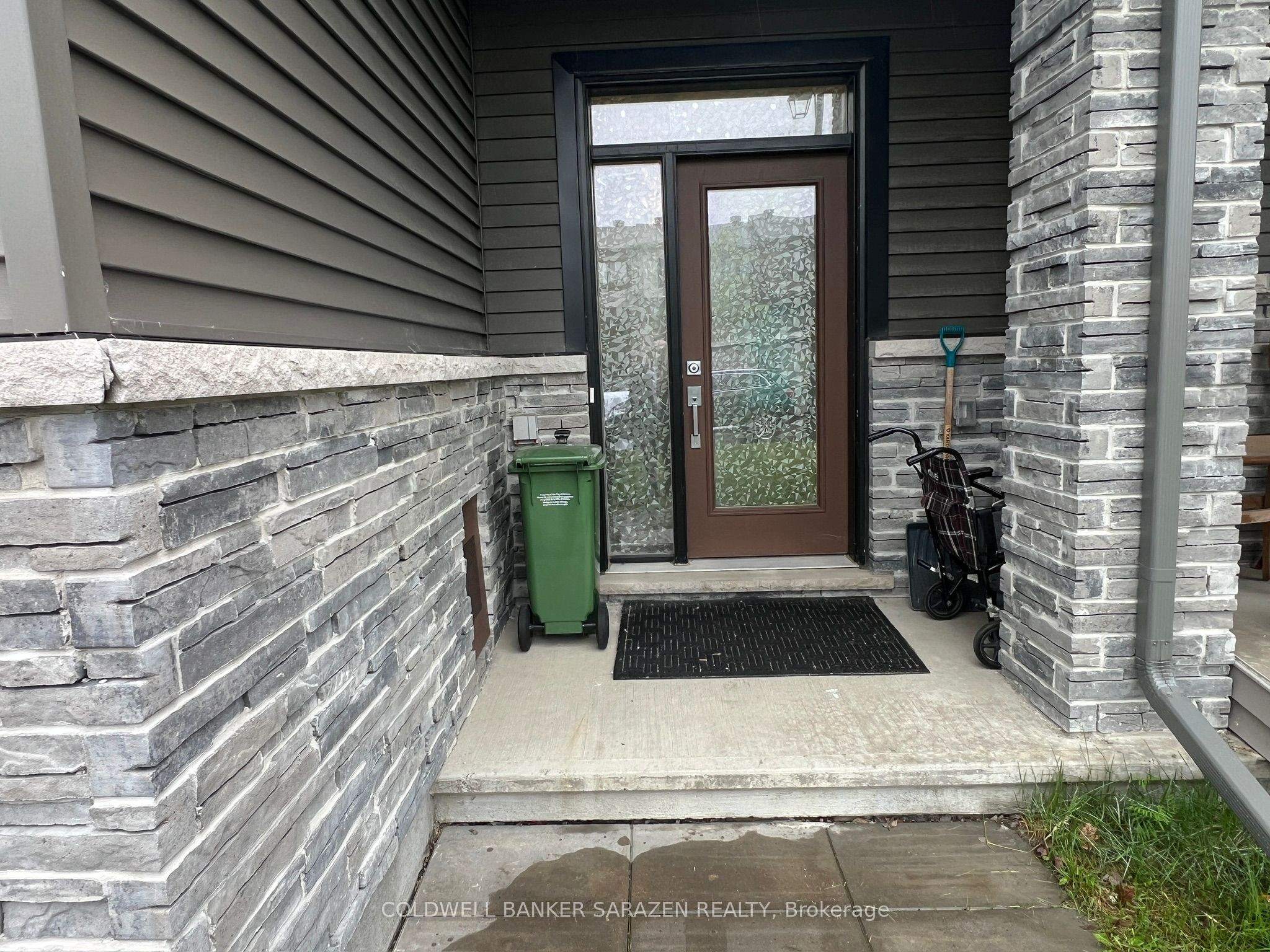 642 Hamsa Street, Barrhaven, ON K2J 6Z7 photo 2