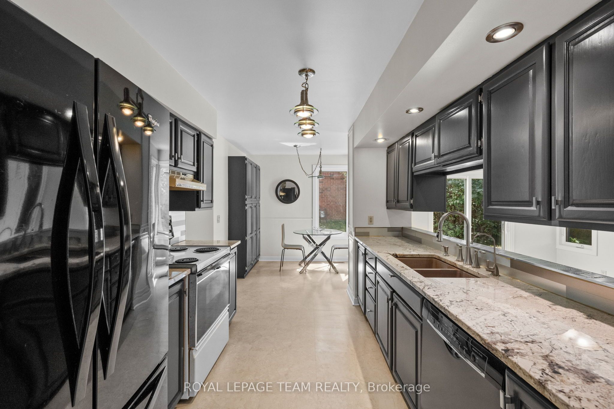59 Naismith Crescent, Kanata, ON K2L 2K7 photo 4