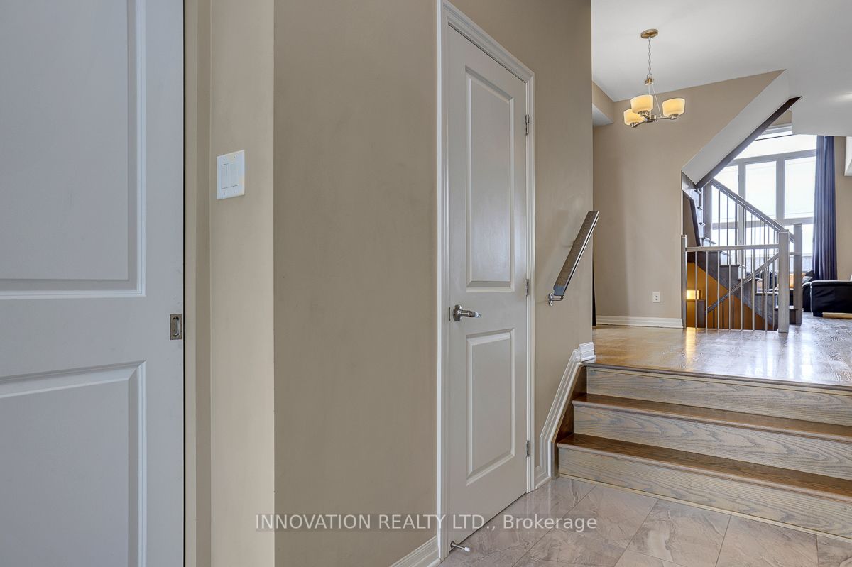 561 Rioja Street, Kanata, ON K2S 0V8 photo 4