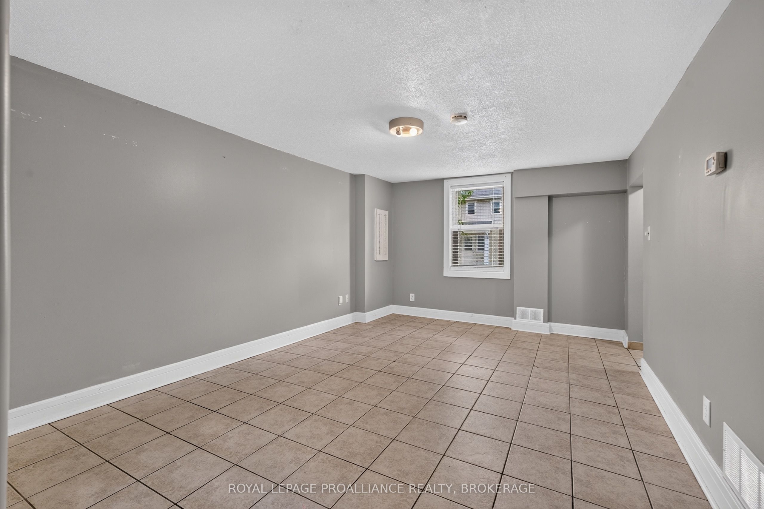 196 York Street, Kingston, ON K7K 1R4 photo 4