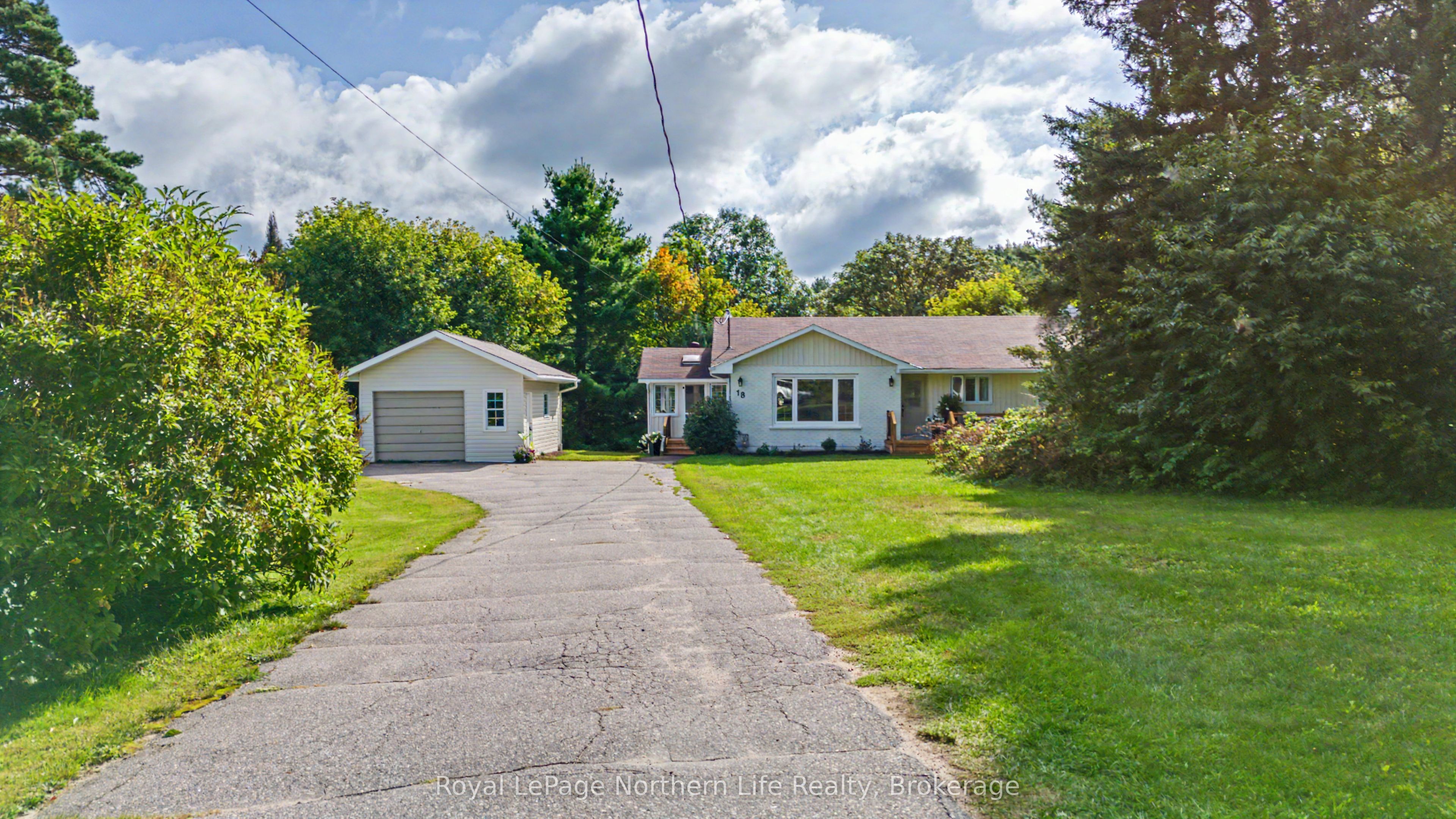 18 Big Bend Avenue, Powassan, ON P0H 1Z0