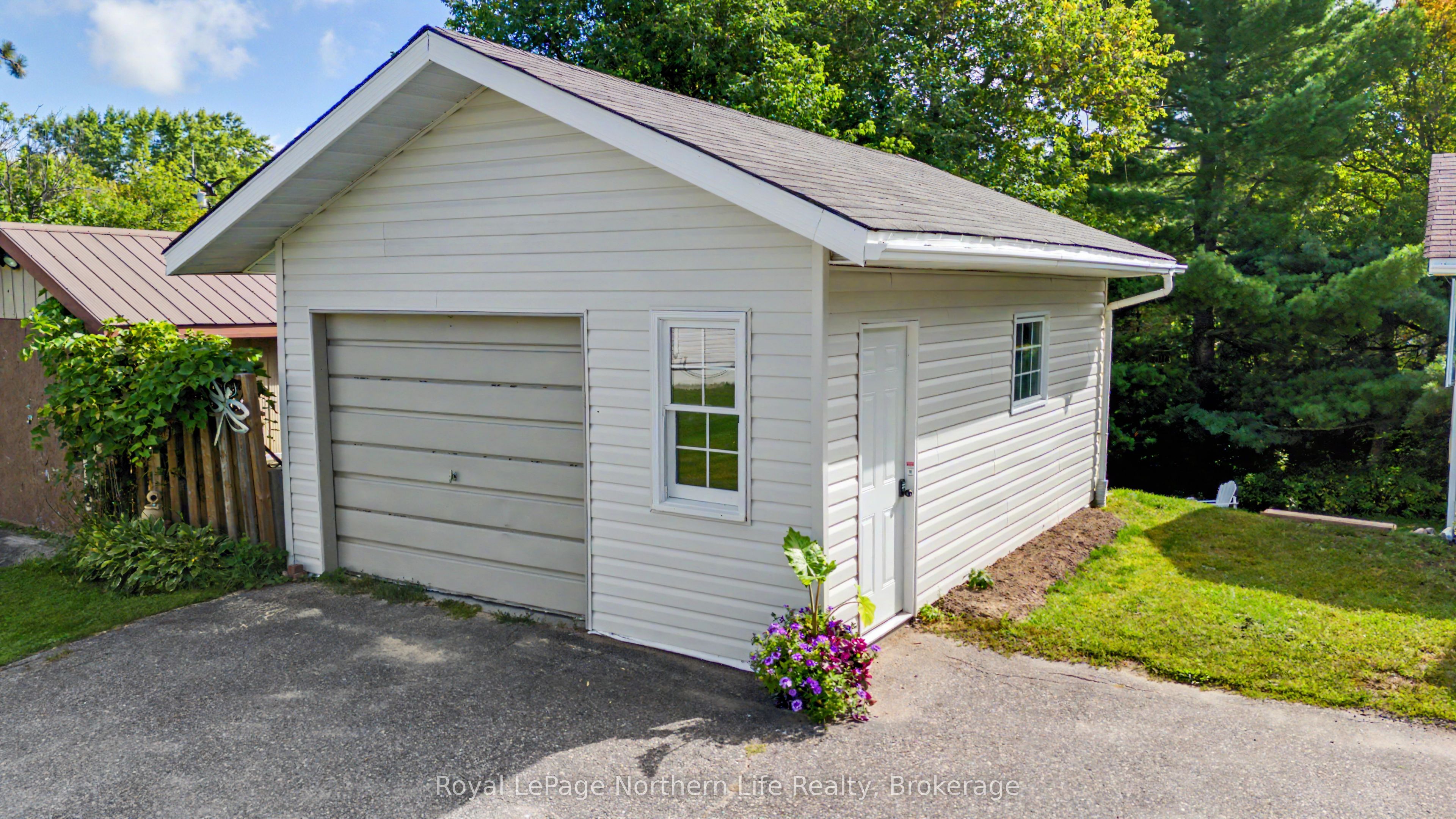 18 Big Bend Avenue, Powassan, ON P0H 1Z0 photo 4