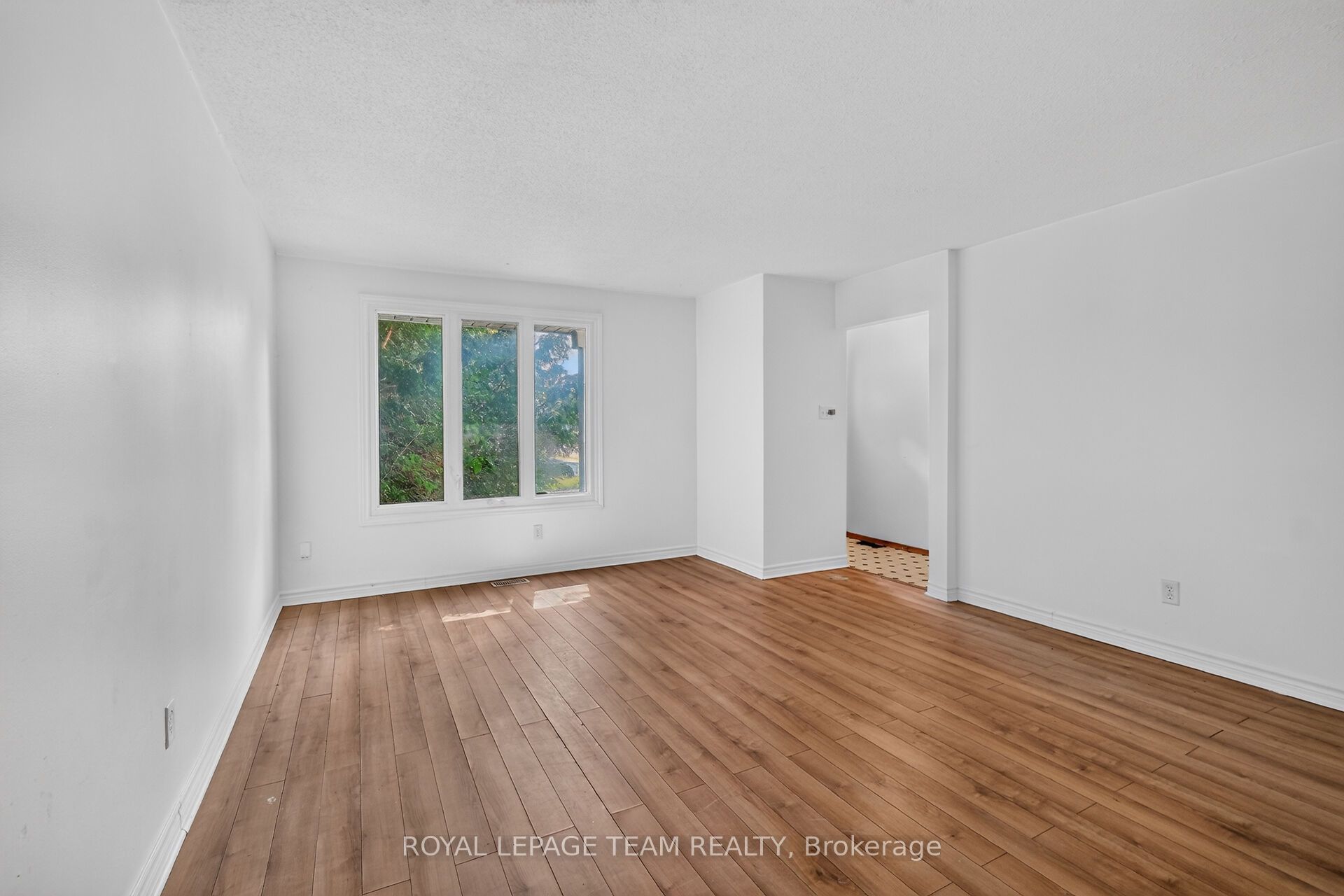 909 Greenbriar Avenue, Mooneys Bay - Carleton Heights and Area, ON K2C 0J8 photo 4