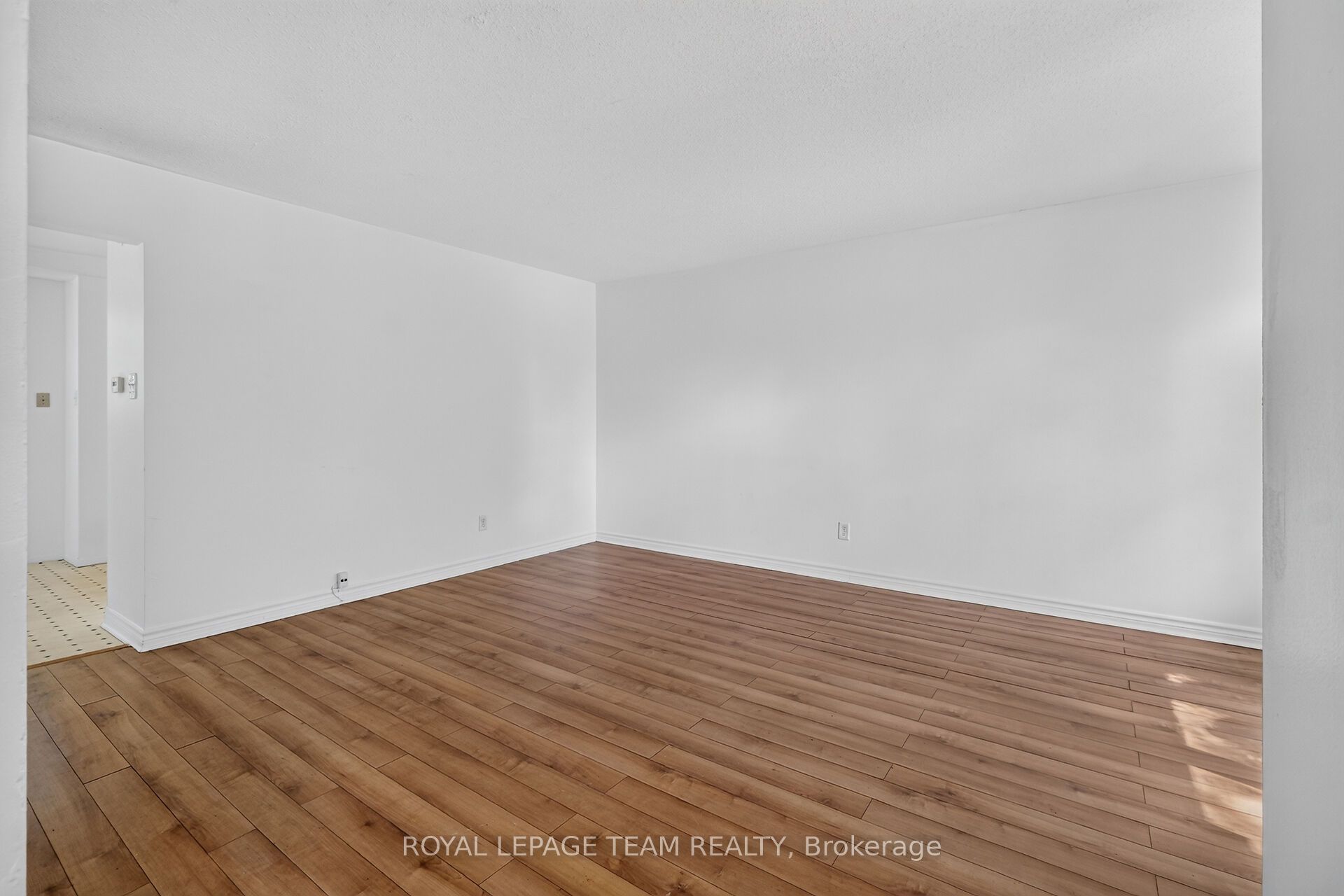 909 Greenbriar Avenue, Mooneys Bay - Carleton Heights and Area, ON K2C 0J8 photo 5