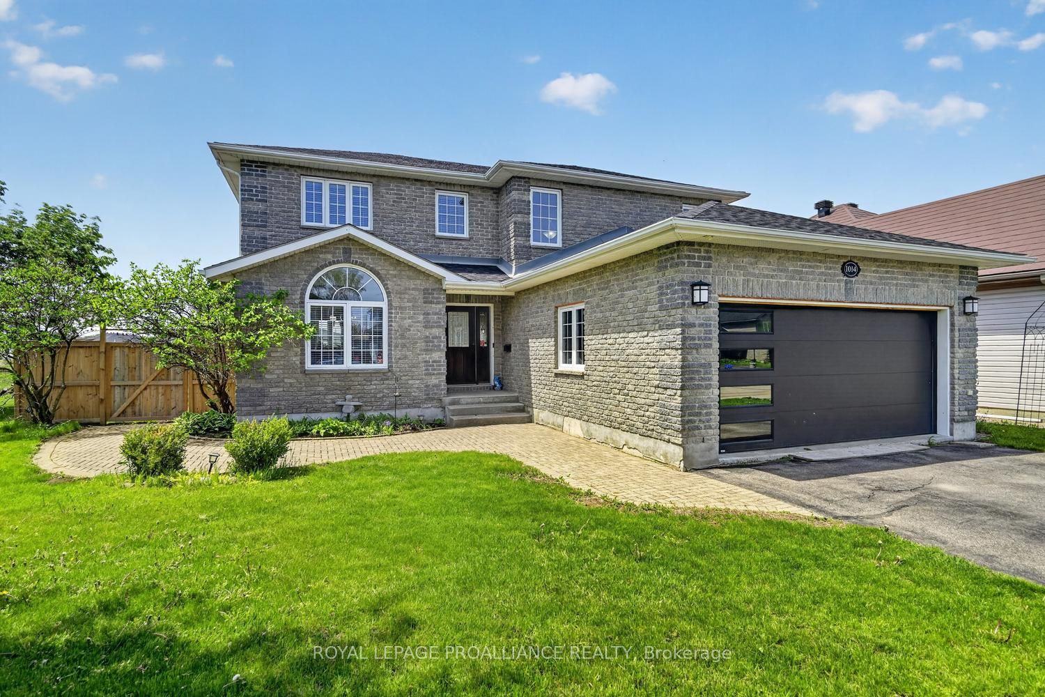 1014 Crestwood Drive, Brockville, ON K6V 7N1 photo 3