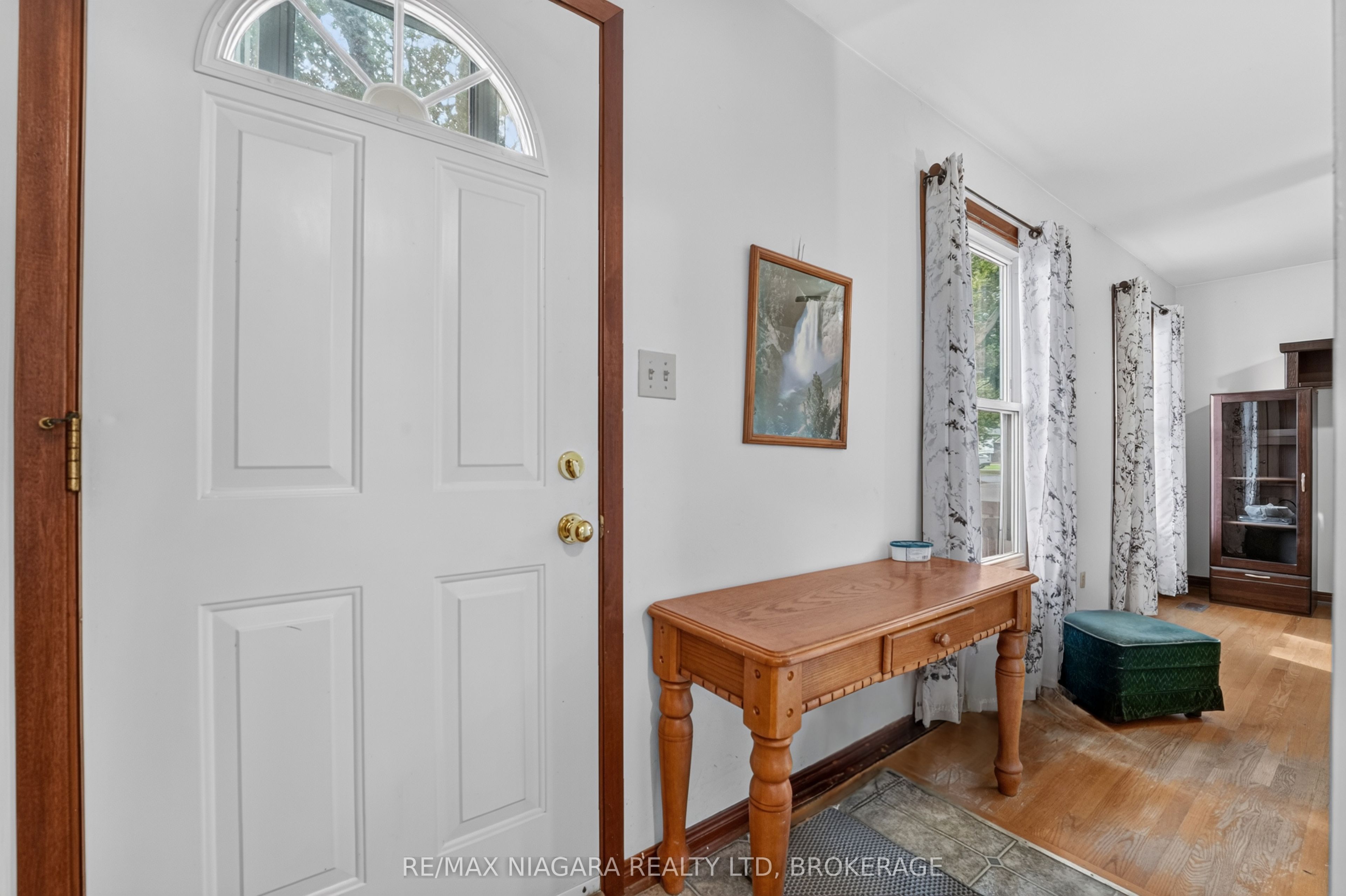 6231 Johnson Drive, Niagara Falls, ON L2J 3J6 photo 4