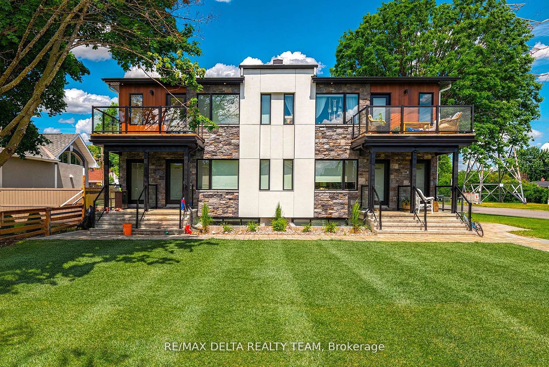 77A Granton Avenue 3, Meadowlands - Crestview and Area, ON K2G 1L2