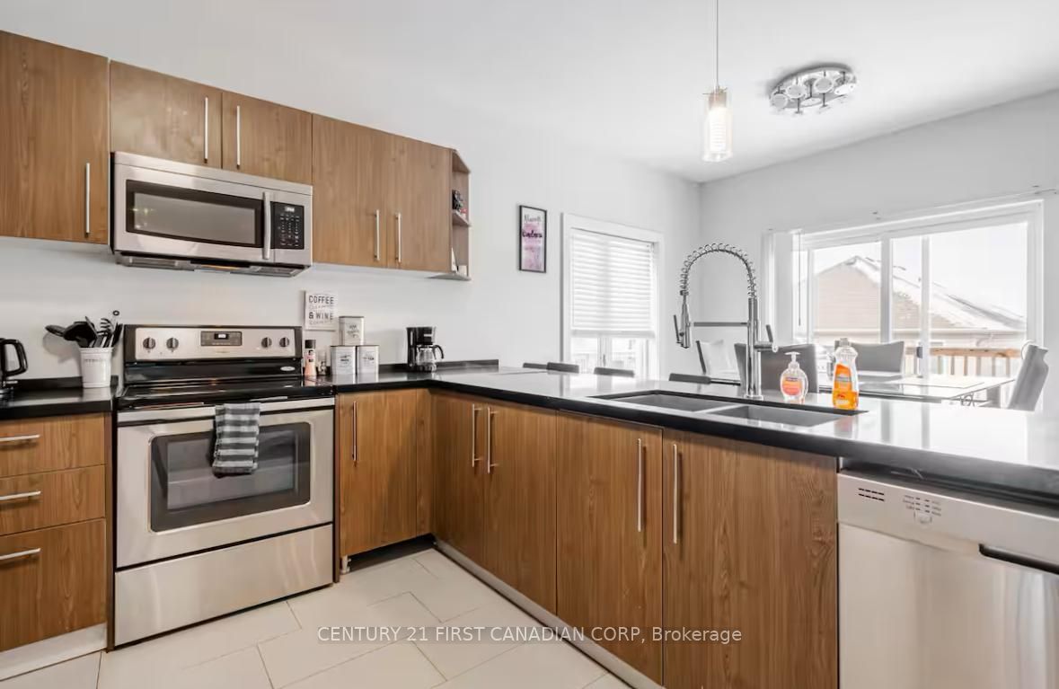 2619 Sheffield Boulevard Upper#11, London South, ON N6M 0G4 photo 4