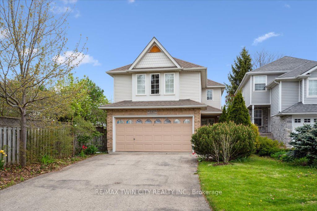 537 Havendale Place, Waterloo, ON N2L 0G2 photo 2