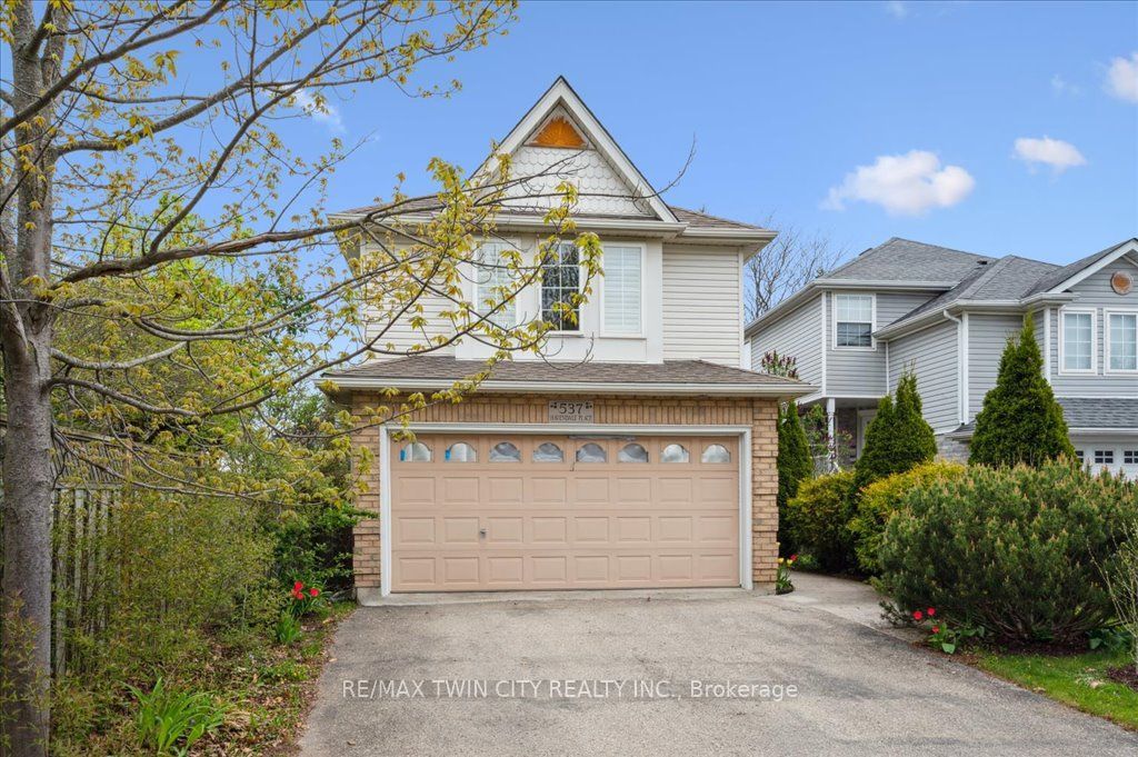 537 Havendale Place, Waterloo, ON N2L 0G2 photo 3