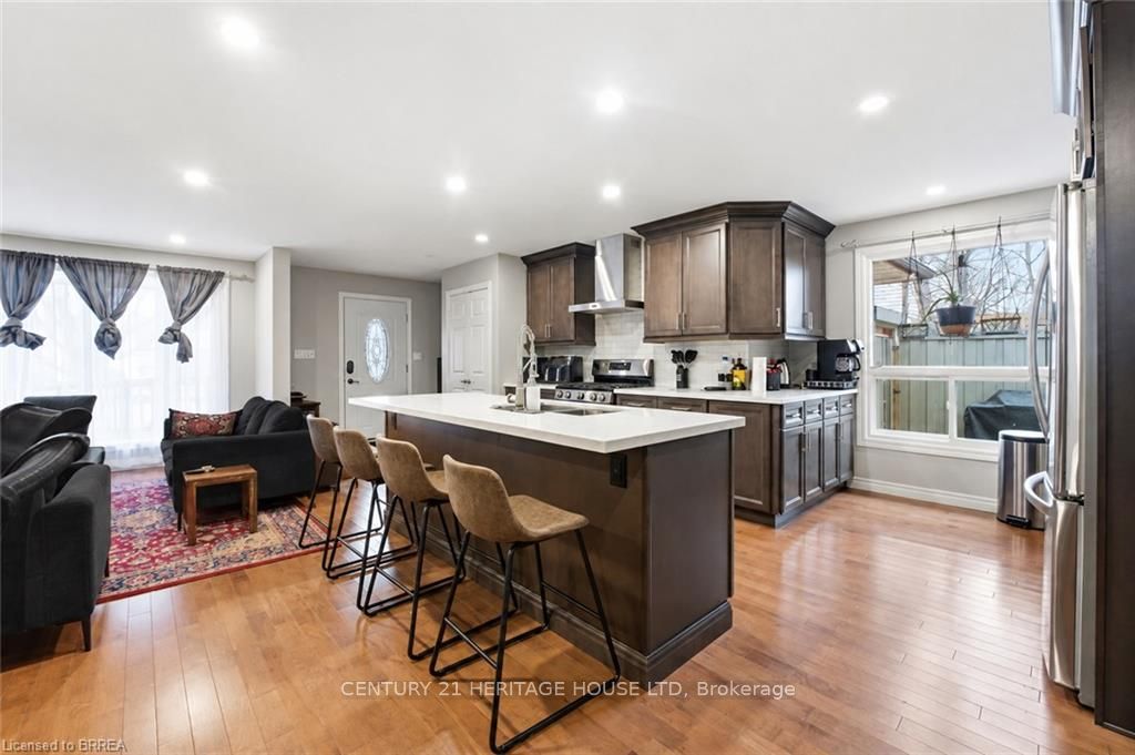 179 Banbury Road, Brantford, ON N3P 1E6 photo 2