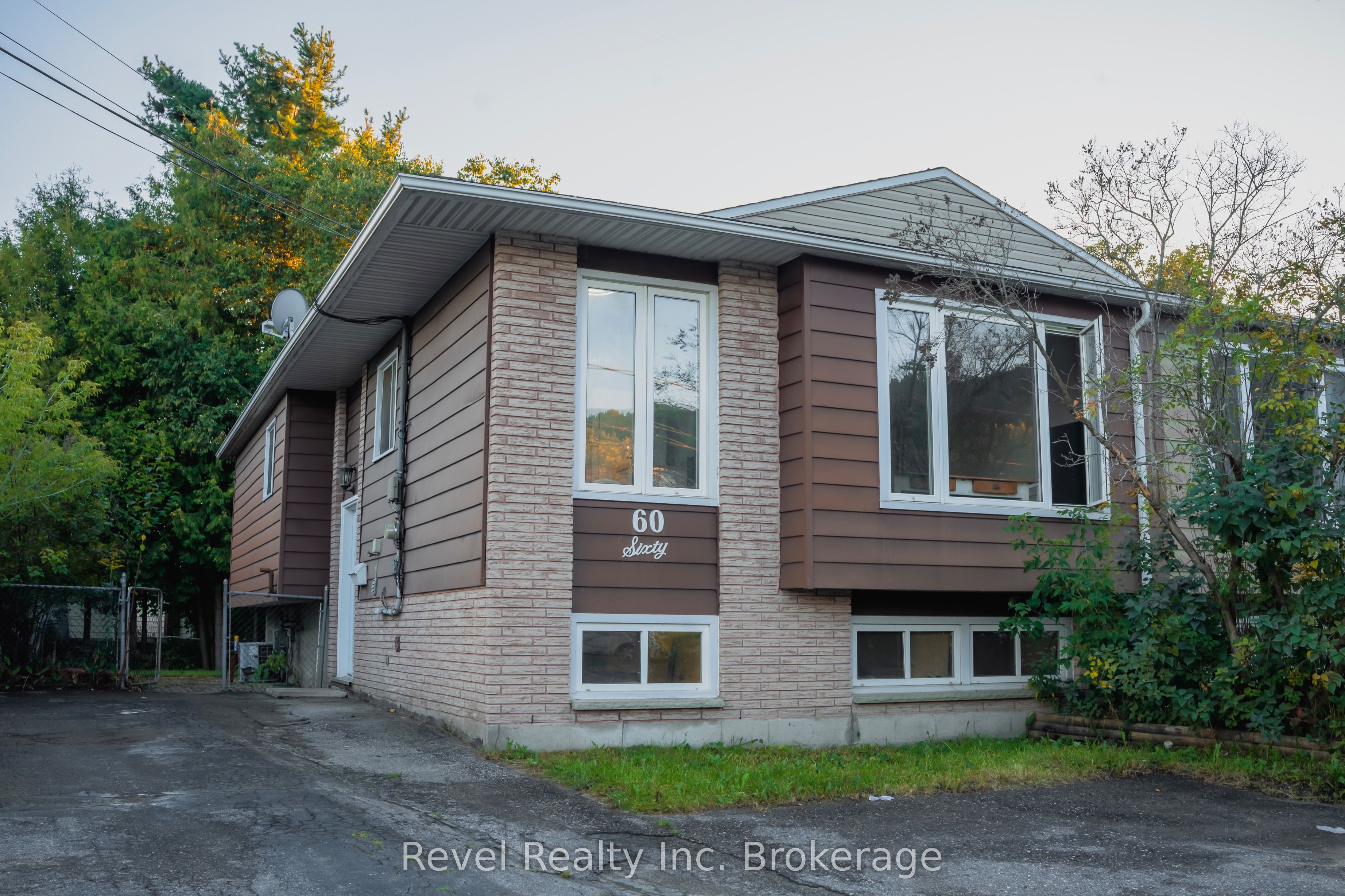 60 Sherryl Crescent, North Bay, ON P1B 8R9 photo 3