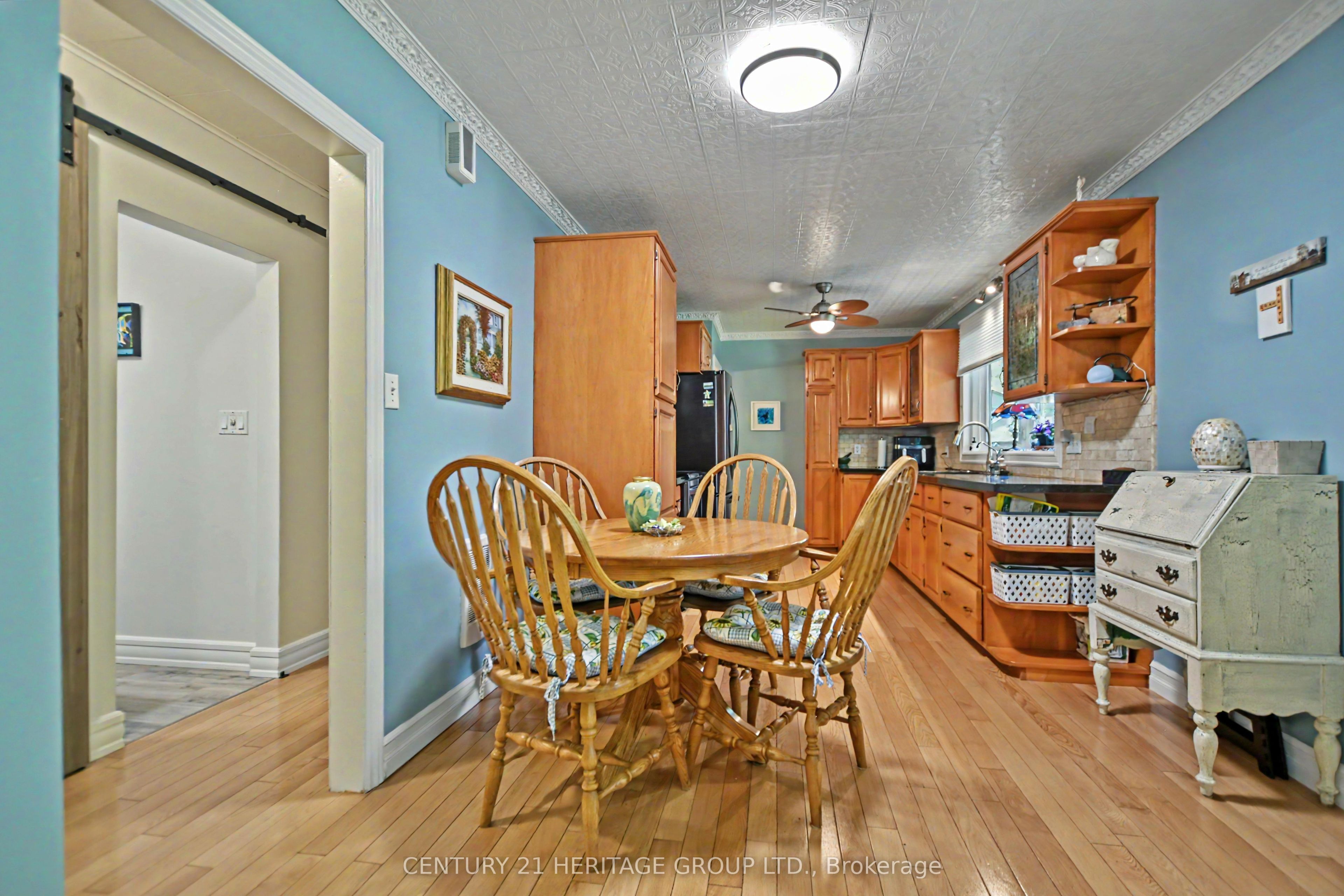 235345 Grey Road 13, Grey Highlands, ON N0C 1G0 photo 4